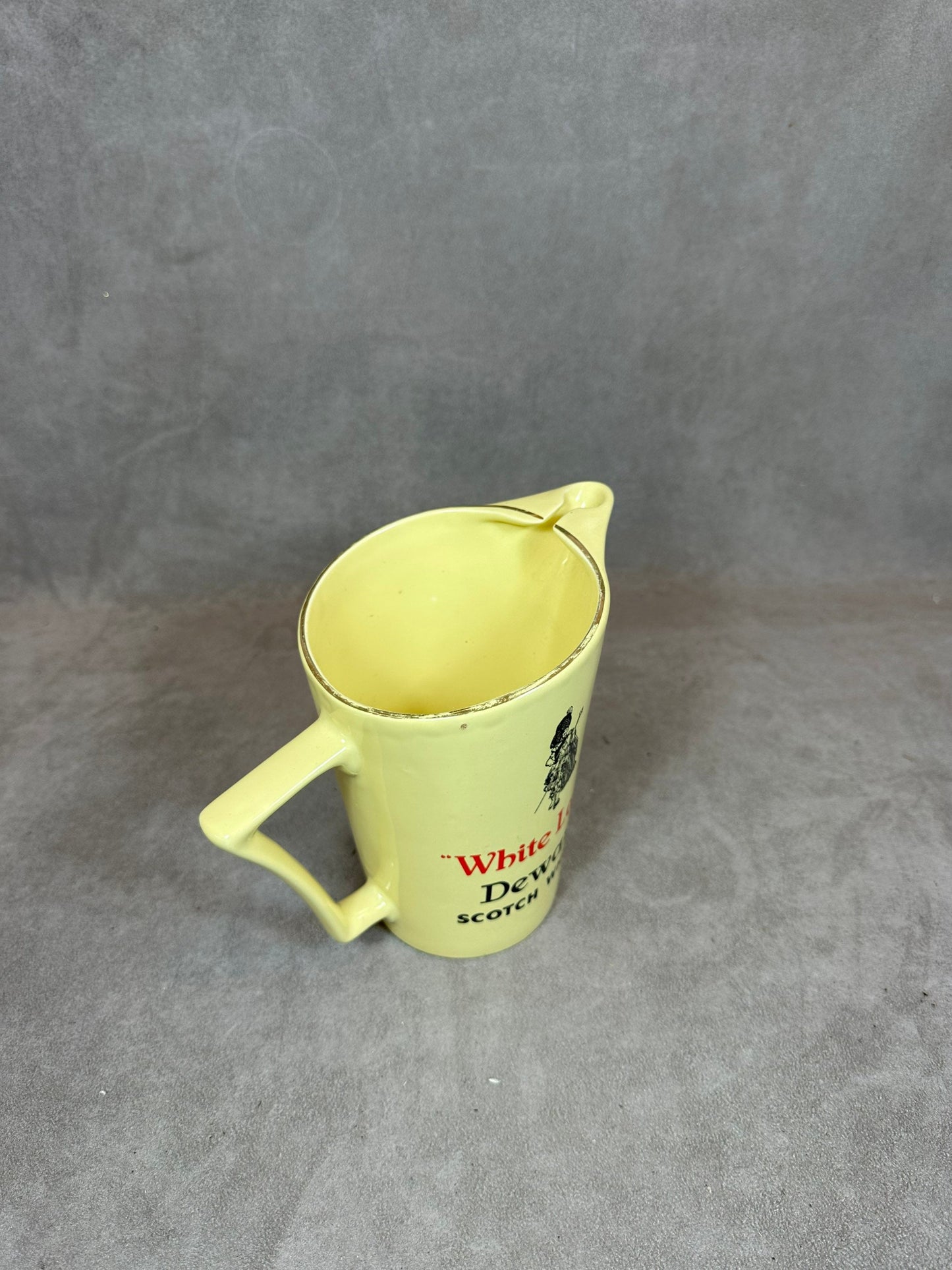 White Label Dewar's Scotch Whisky Vintage Wade Made in England Ceramic Advertising Jug
