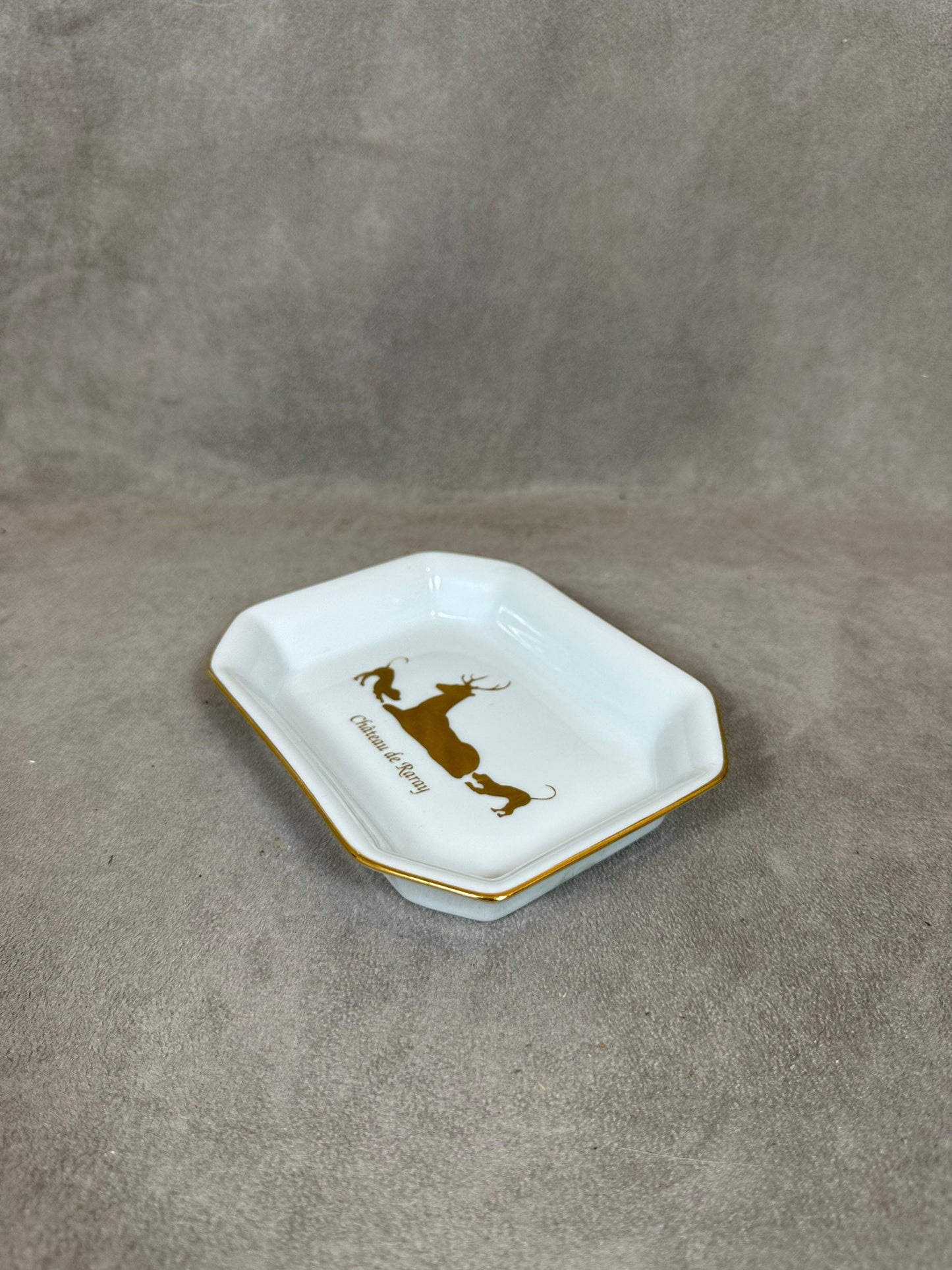 Vintage advertising ashtray from Chateau de Raray in ceramic from the 1970s