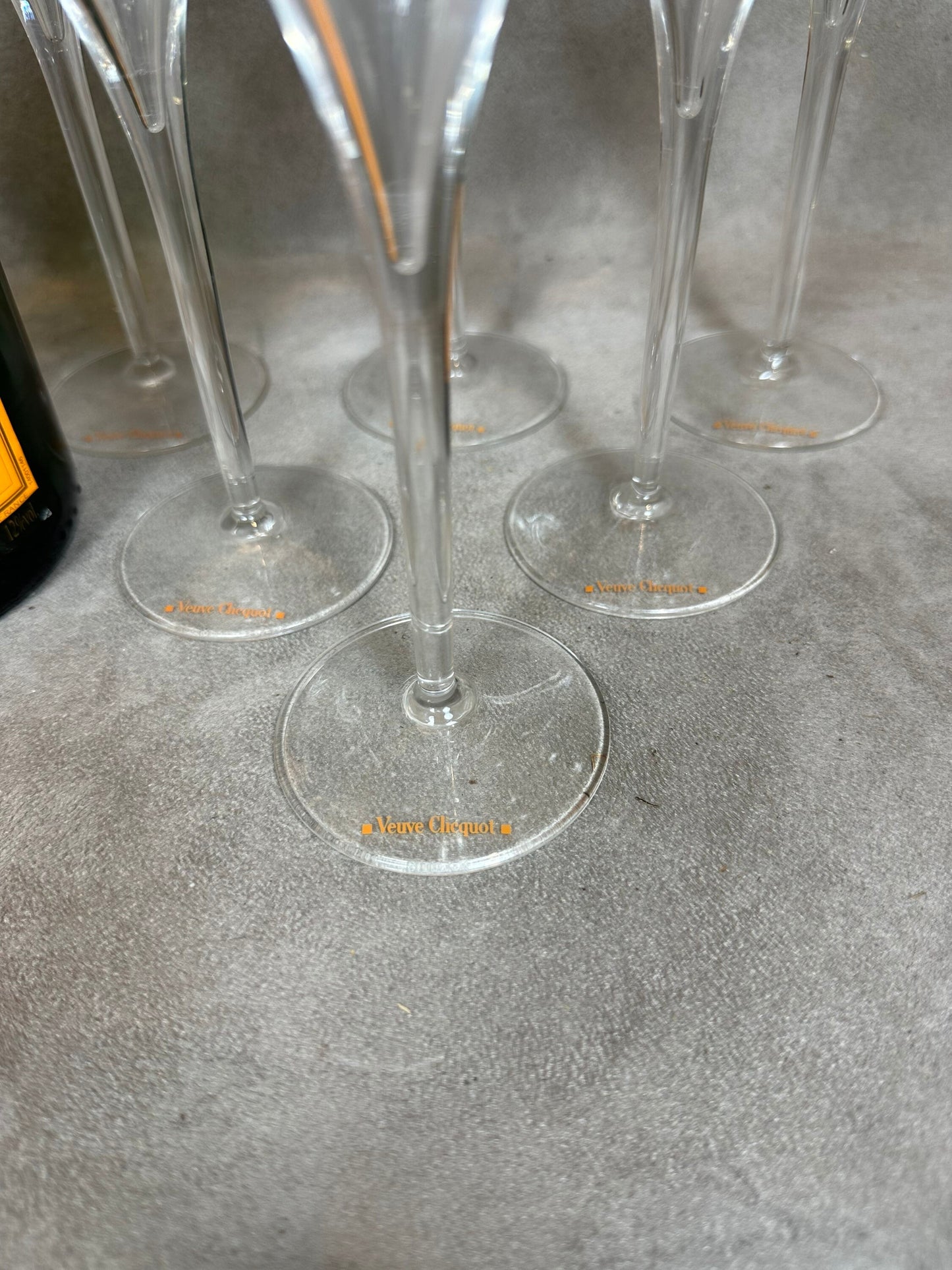 SELTENE 6 Veuve Clicquot Flöten. Das authentische Vintage-mundgeblasene Glas, hergestellt in Frankreich