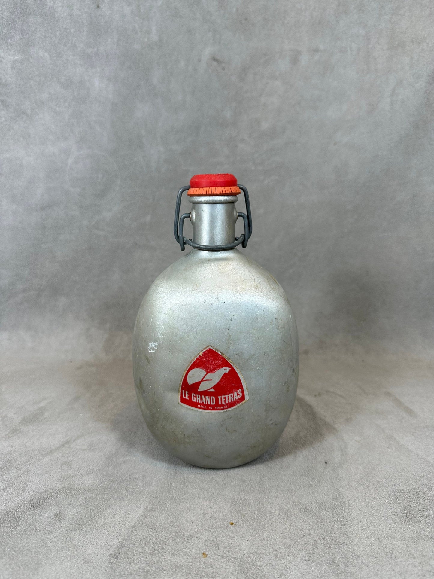 Le Grand Tétras aluminum bottle with vintage mechanical cap, capacity 0.5 liters, Made in France