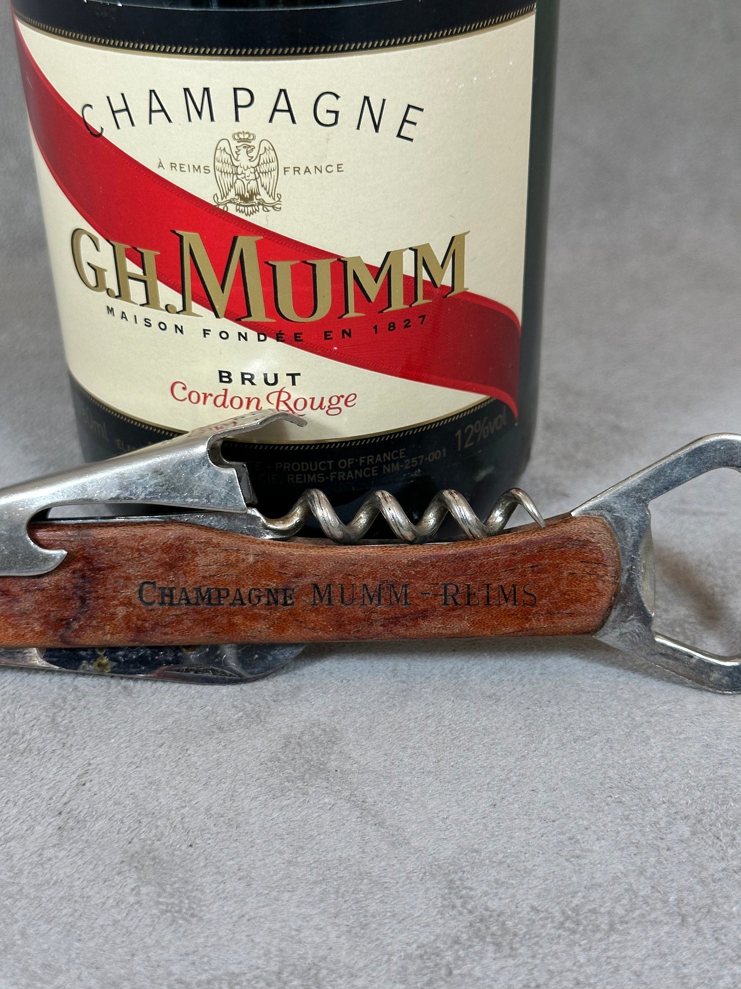 Décapsuleur, Tire-bouchon Champagne Mumm en acier et bois Made in France Vintage 1970
