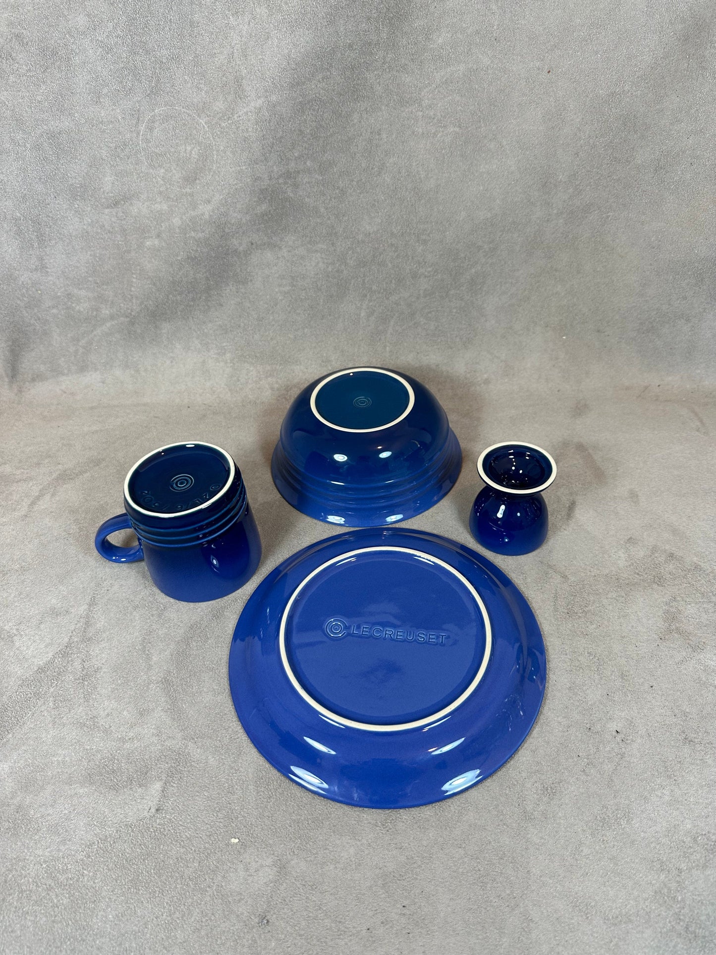 RARE Set complet Le Creuset junior bleu avec bol, tasse, assiette et coquetier vintage Made in France Années 2000