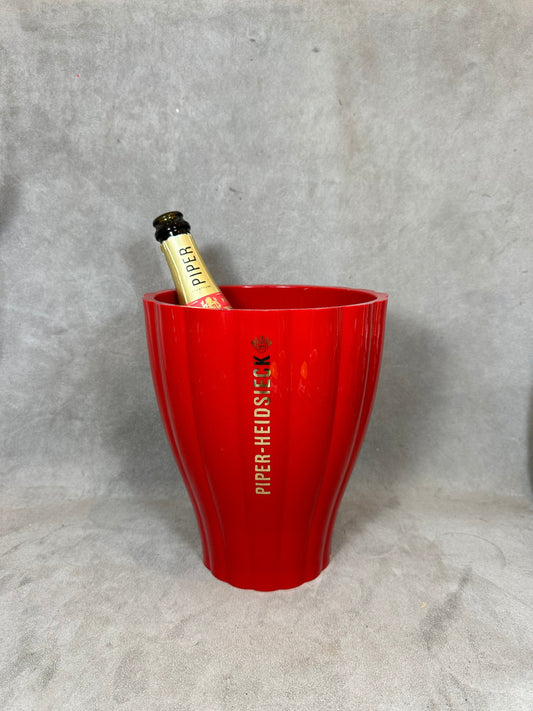 Seau à champagne en en plastique rouge Jaime Hayon design vintage Piper-Heidsieck  Années 1990