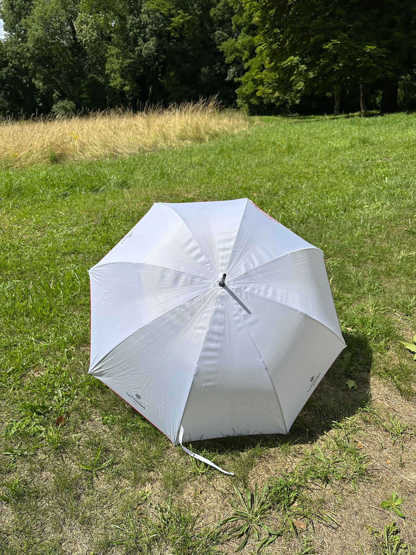 RARE Taittinger umbrella in white and red vintage polyester Made in France