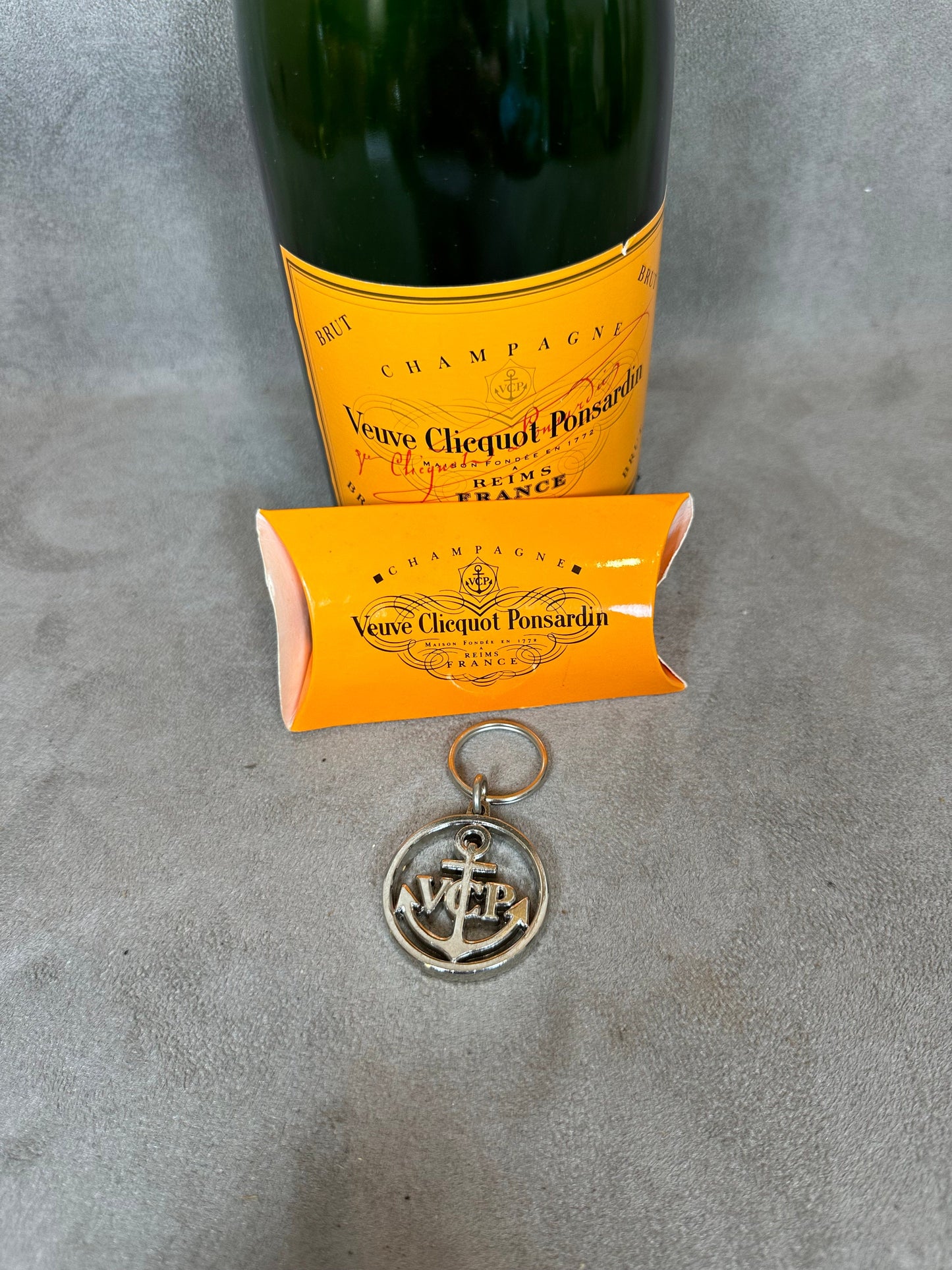 Veuve Clicquot steel key ring Made in France 1980s