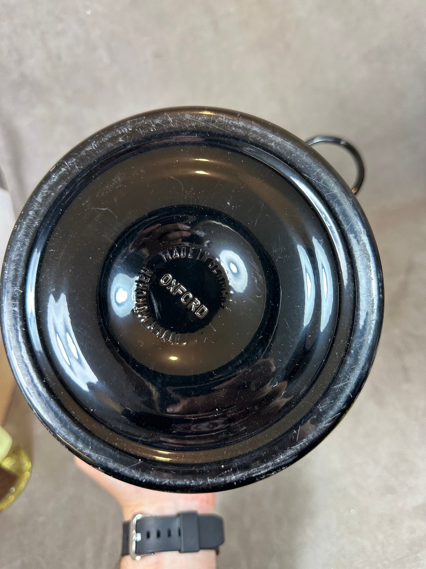 Seau à champagne en metal Veuve Clicquot noir vintage Années 1970