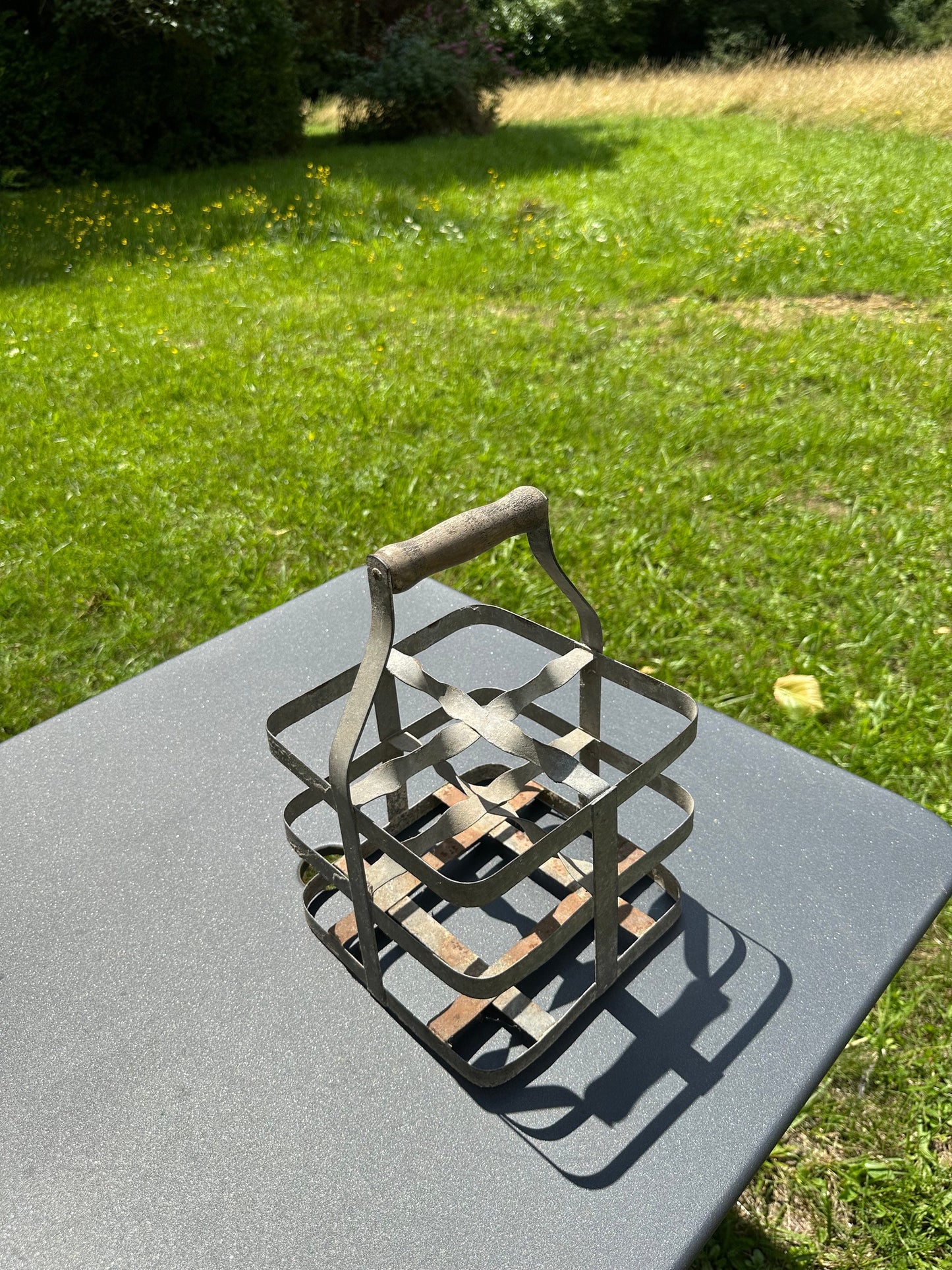 Basket for 4 bottles old in metal and wood Made in France vintage 1950s