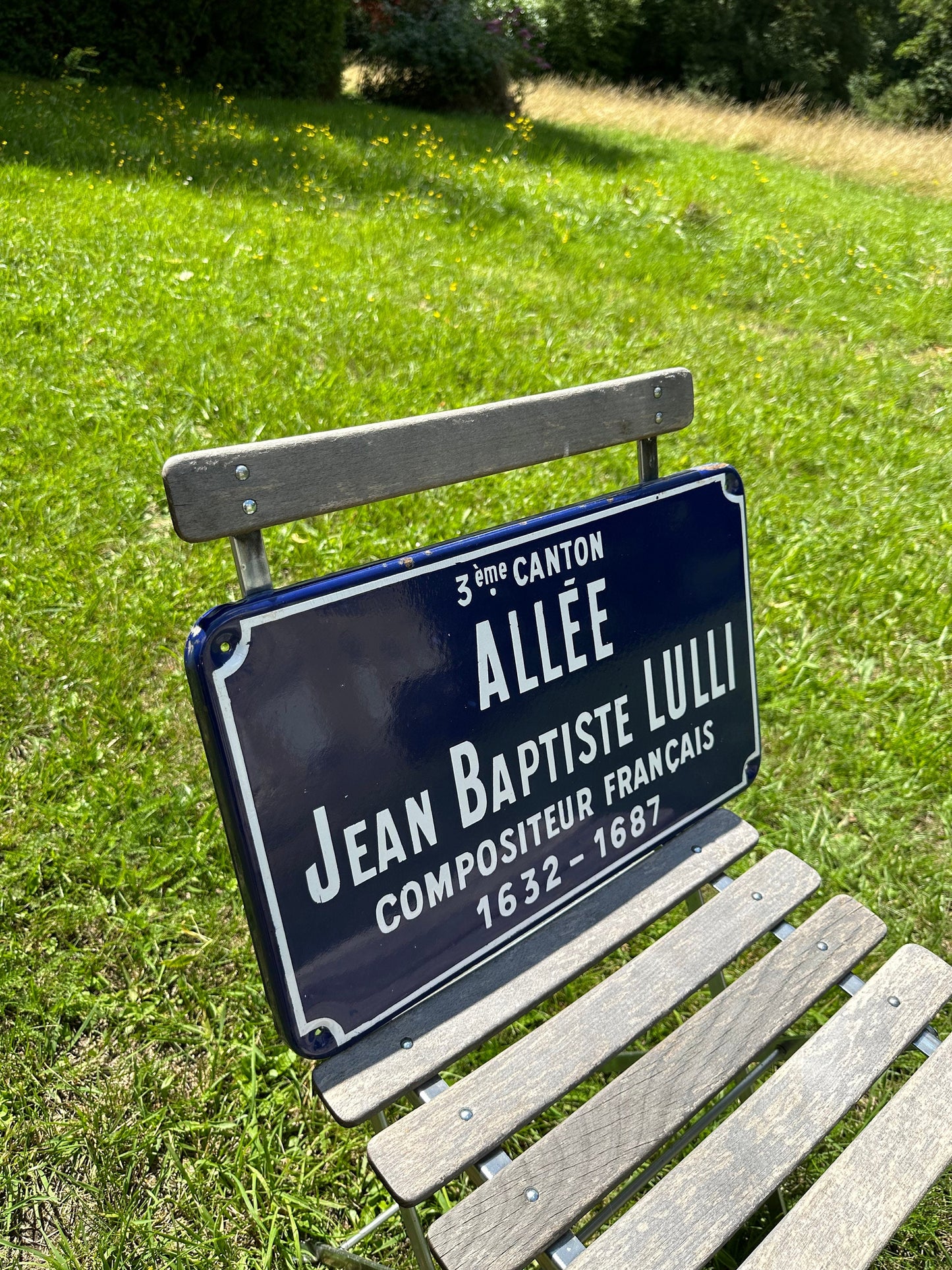 RARE Plaque de rue de ville française " Jean Baptiste Lully Compositeur francais " vintage en tôle émaillée bleue . Made in France 1950