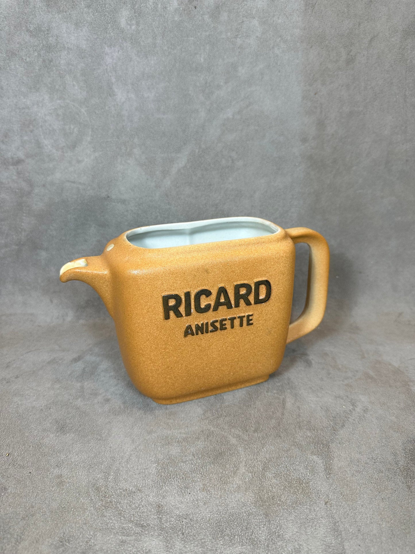 Pichet Ricard en céramique marron Made in France Années 1970