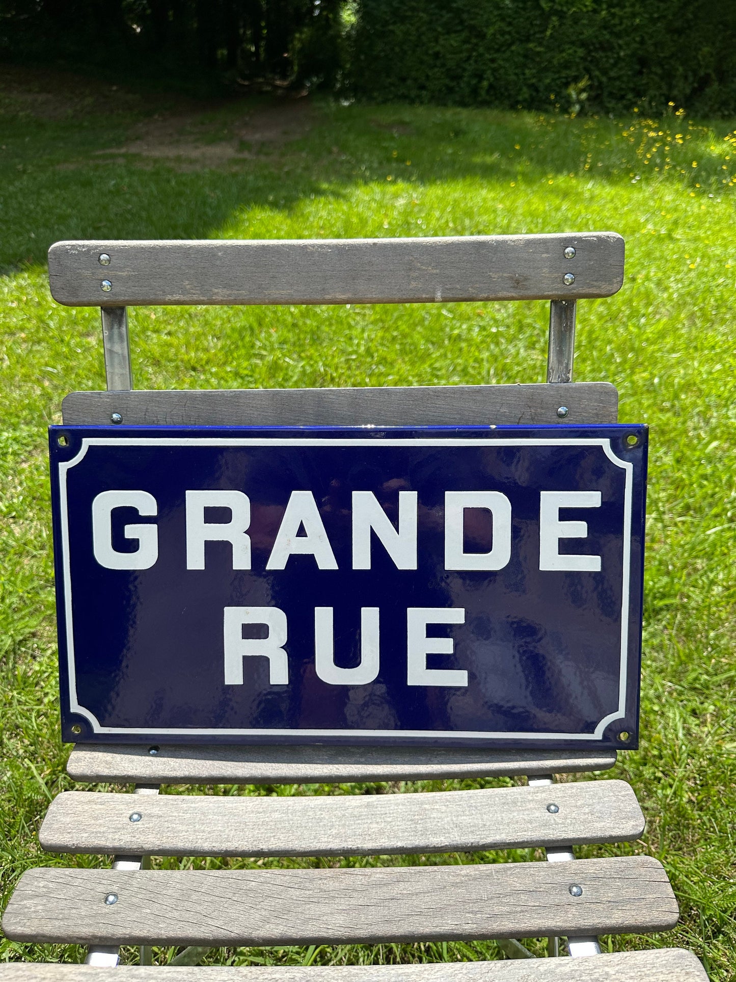 RARE Plaque de rue de ville française " GRANDE RUE" vintage en tôle émaillée bleue . Made in France 1950