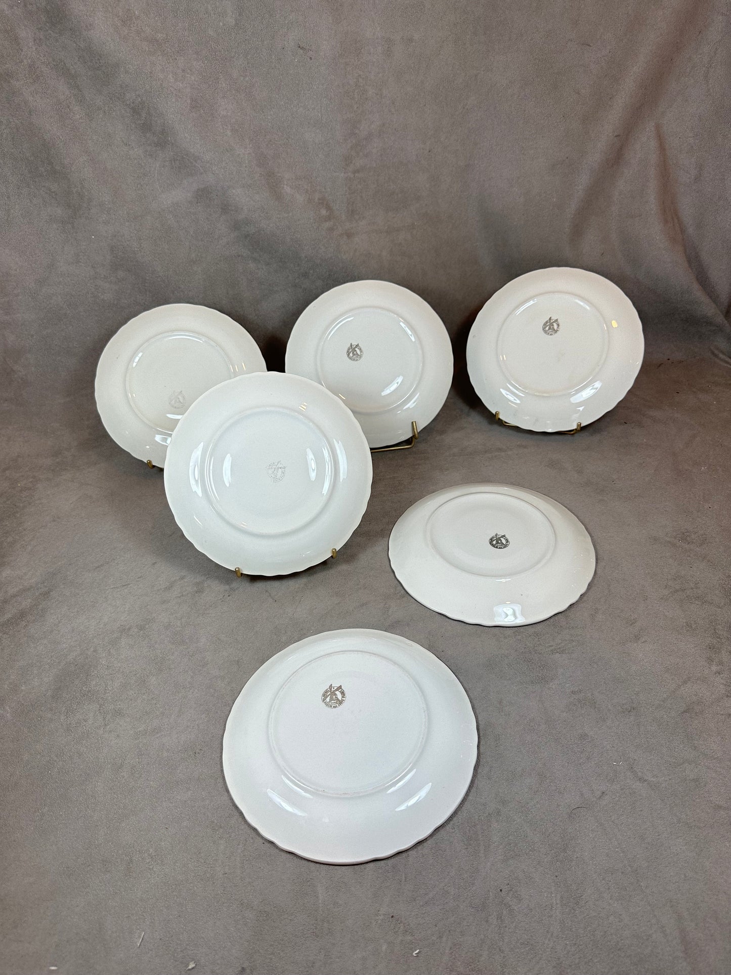 Set of 6 decorative plates on the theme of French wines according to French regions Made in France