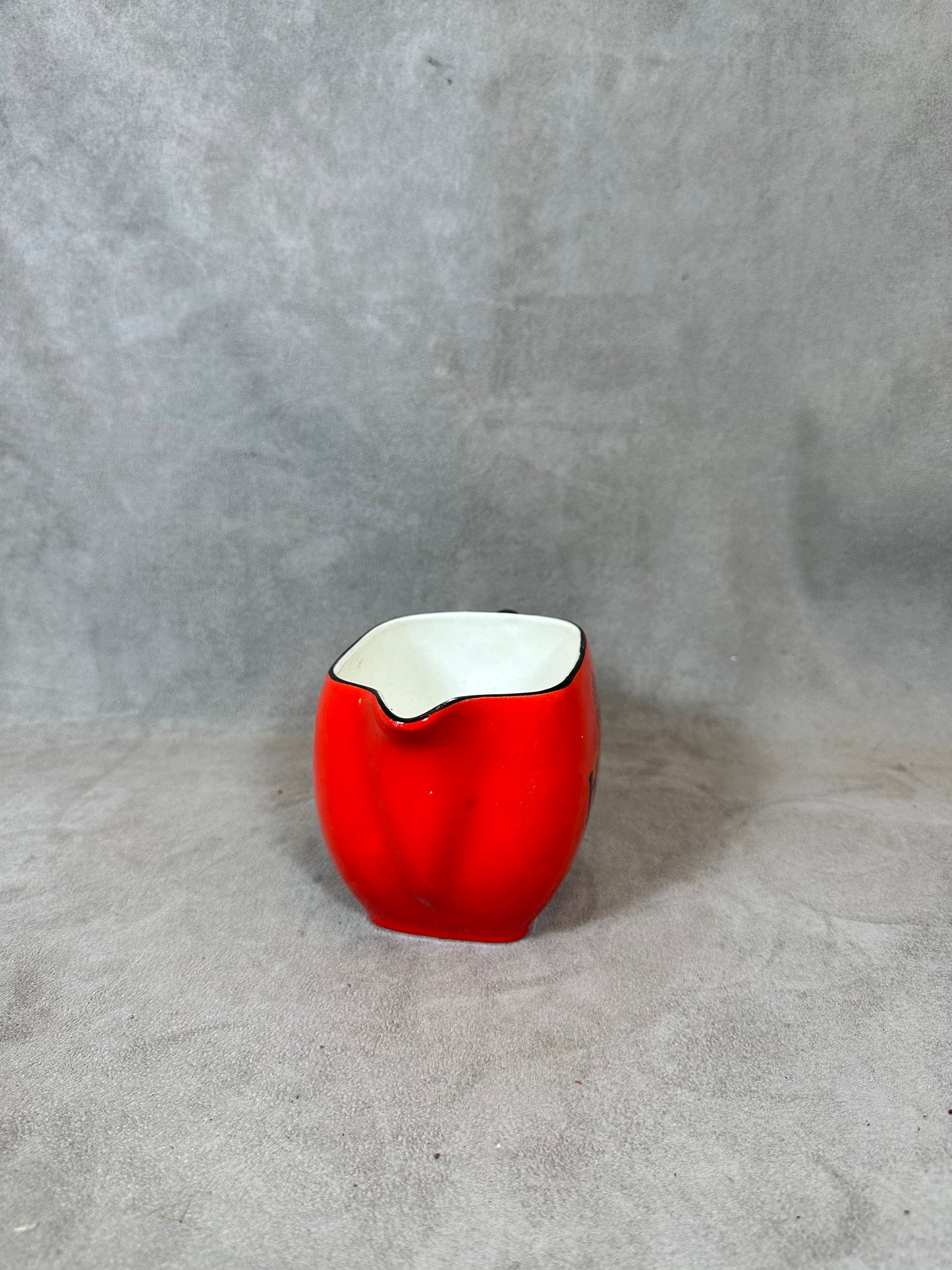 Haig Scotch Whisky vintage red Longchamp earthenware advertising jug Made in France 1970