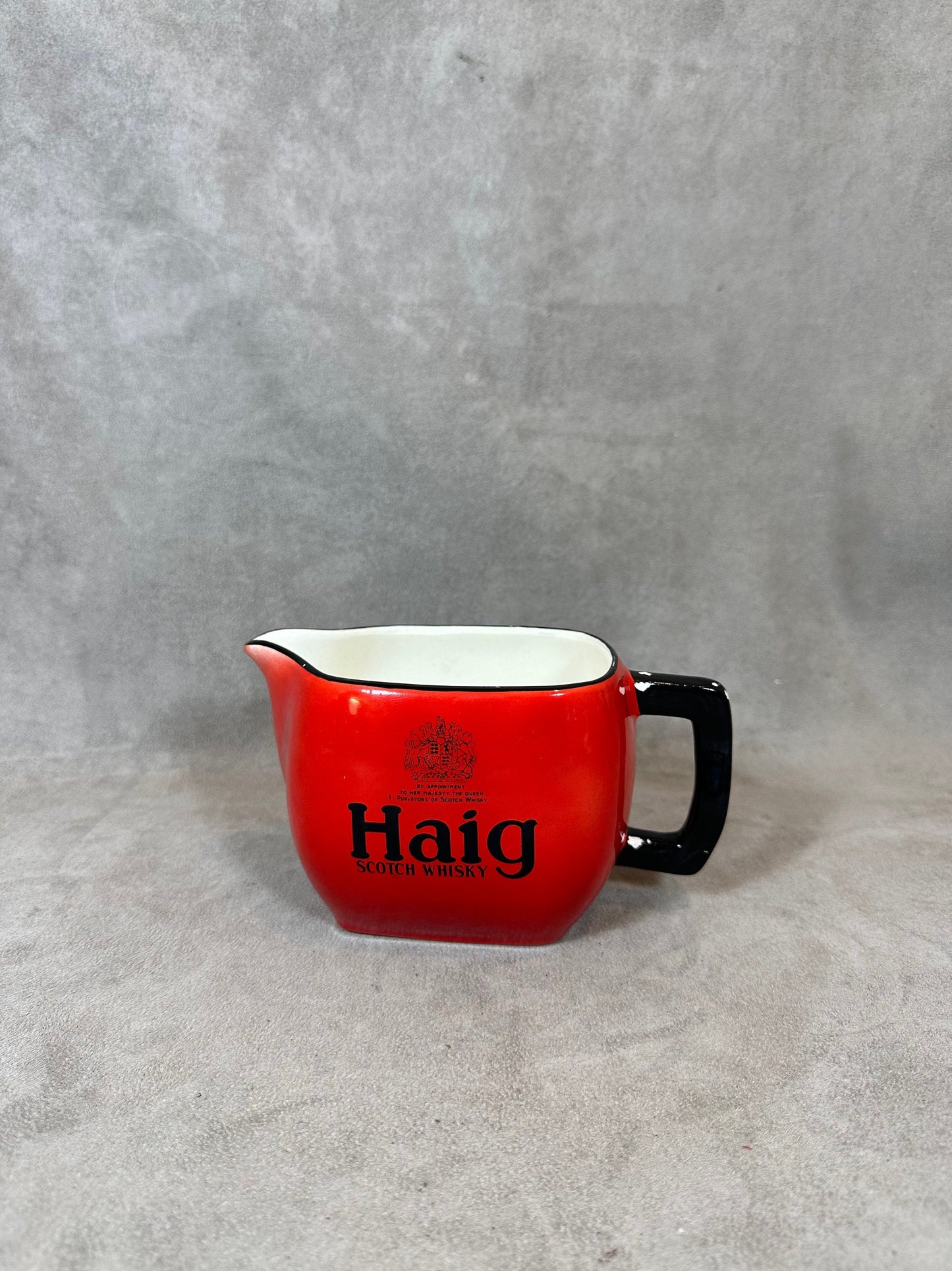 Haig Scotch Whisky vintage red Longchamp earthenware advertising jug Made in France 1970