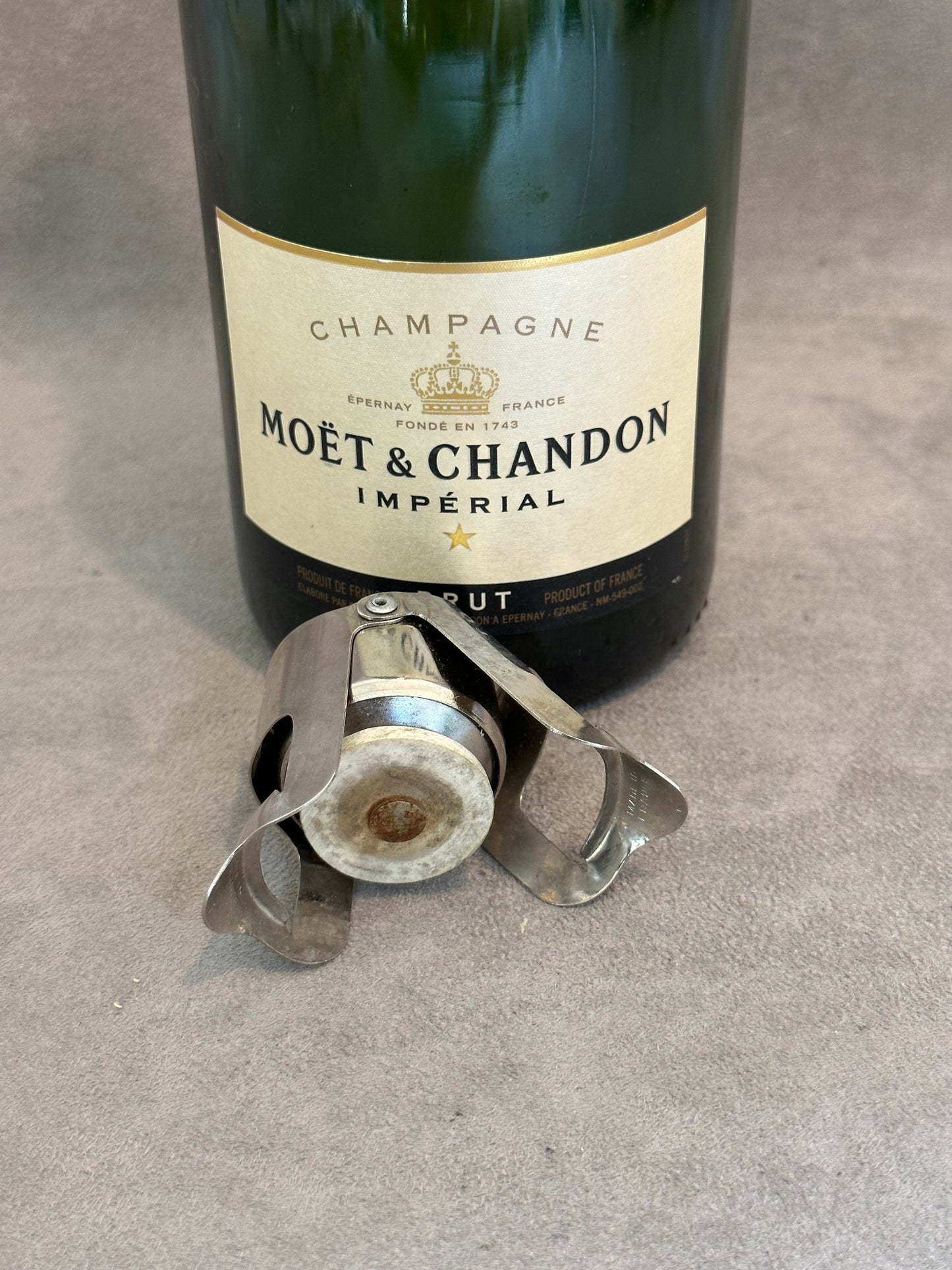 Möet &amp; Chandon Vintage-Champagnerkorken aus Metall