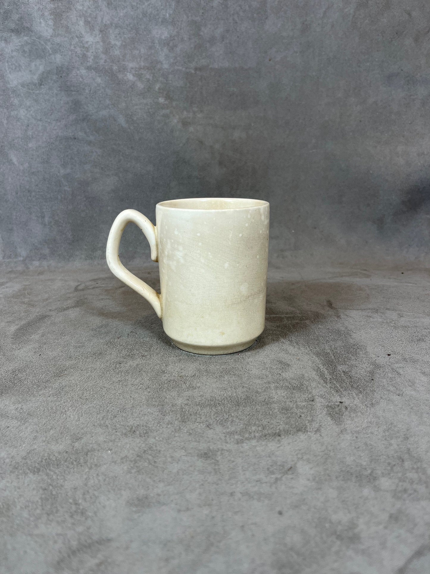 Advertising mug by Toulouse Lautrec from Divan Japonais in Paris vintage Made in France