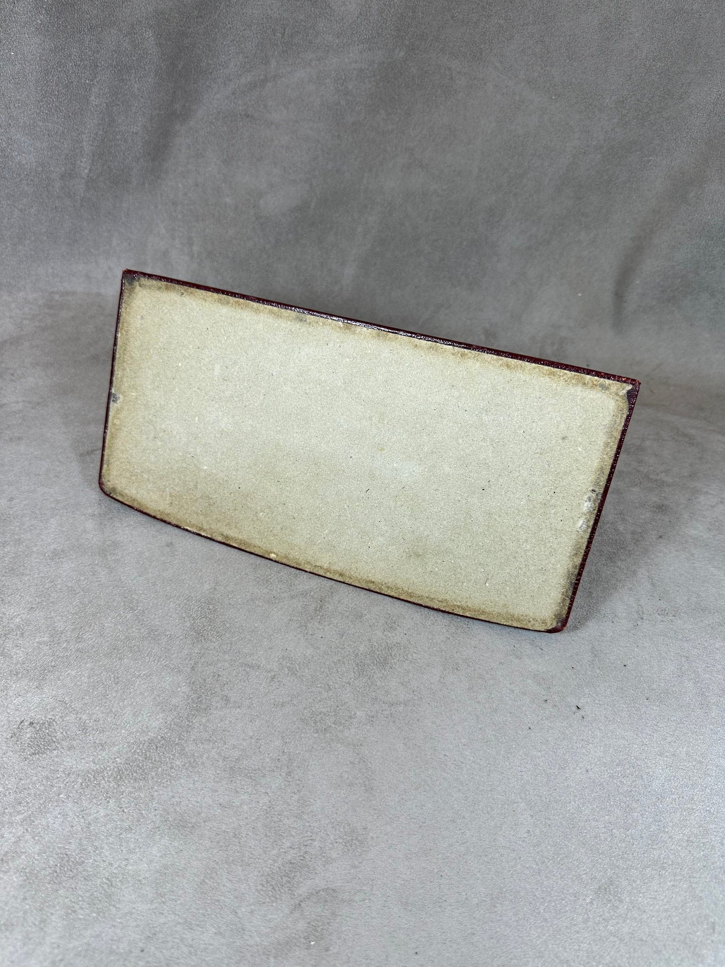 Porte lettre trieur Le Tanneur en cuir rouge bordeaux vintage Made in France 1970