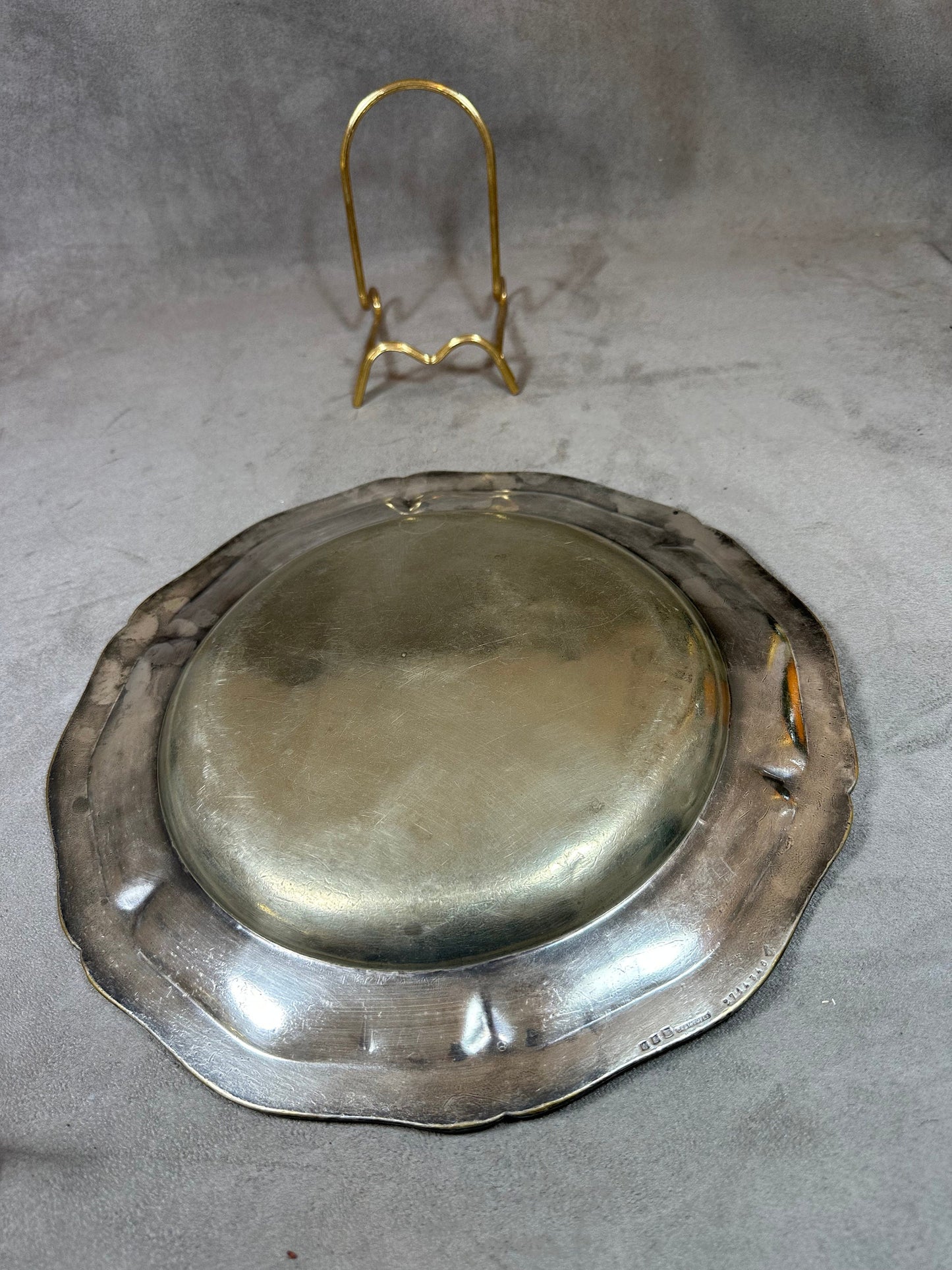 RARE Grande assiette de présentation Christofle  en métal argenté marqué "Lion d'Or Reims"  Made in France 1950