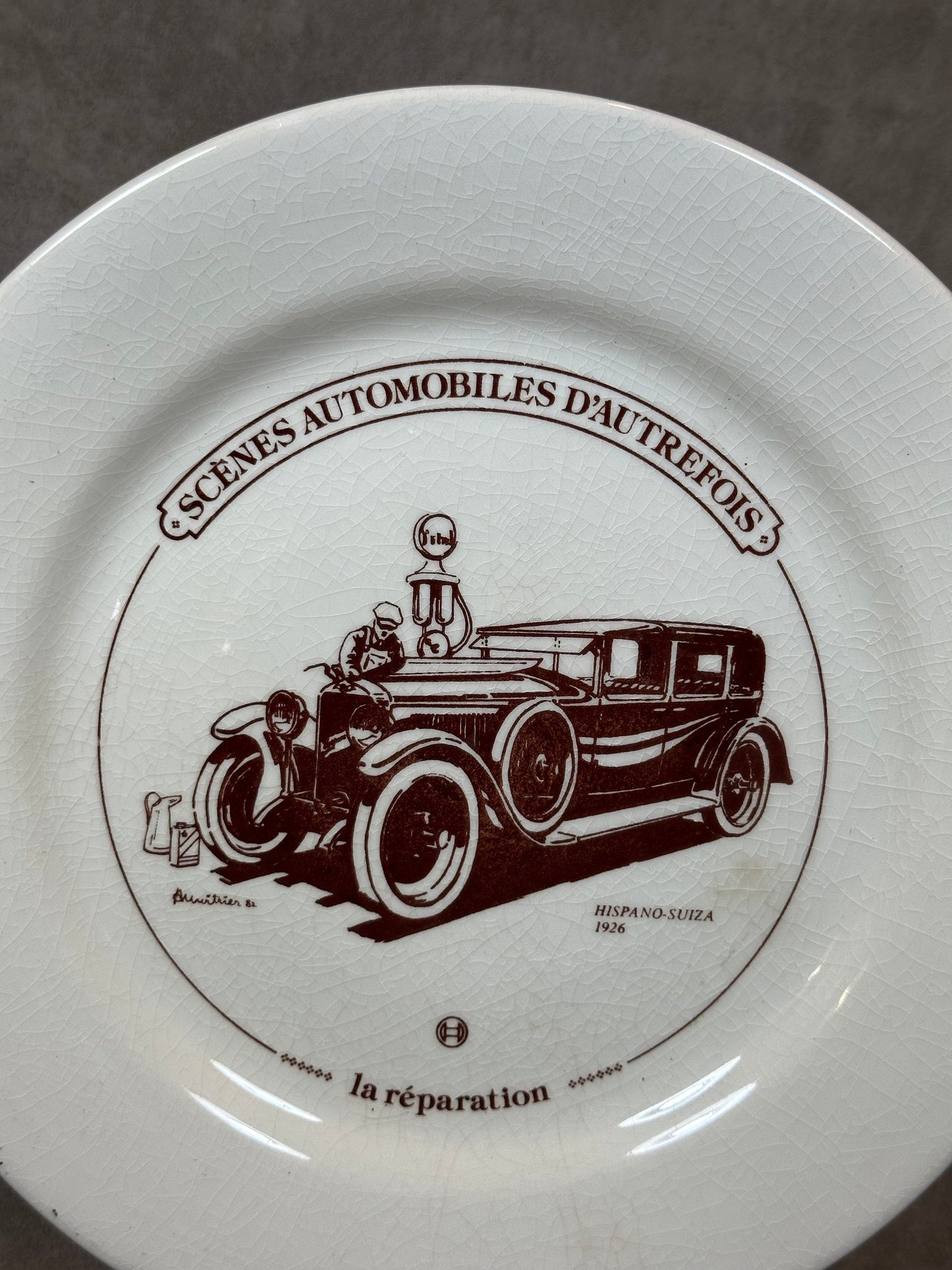 Gien Earthenware Plate, Old-Time Automobile Scenes, Repair, Made in France, Vintage 1980