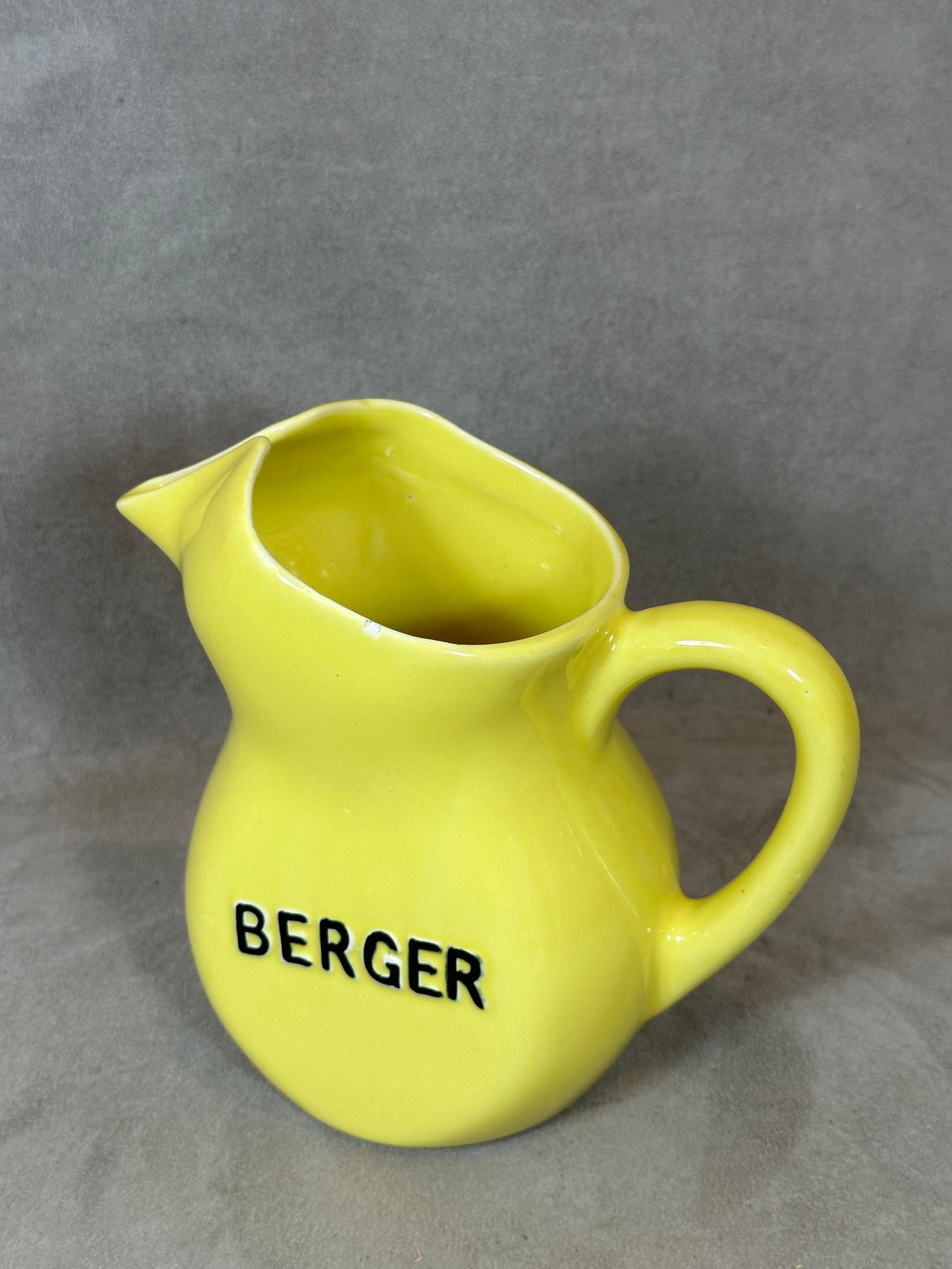 Berger water jug ​​in yellow ceramic Made in France vintage Year 1970