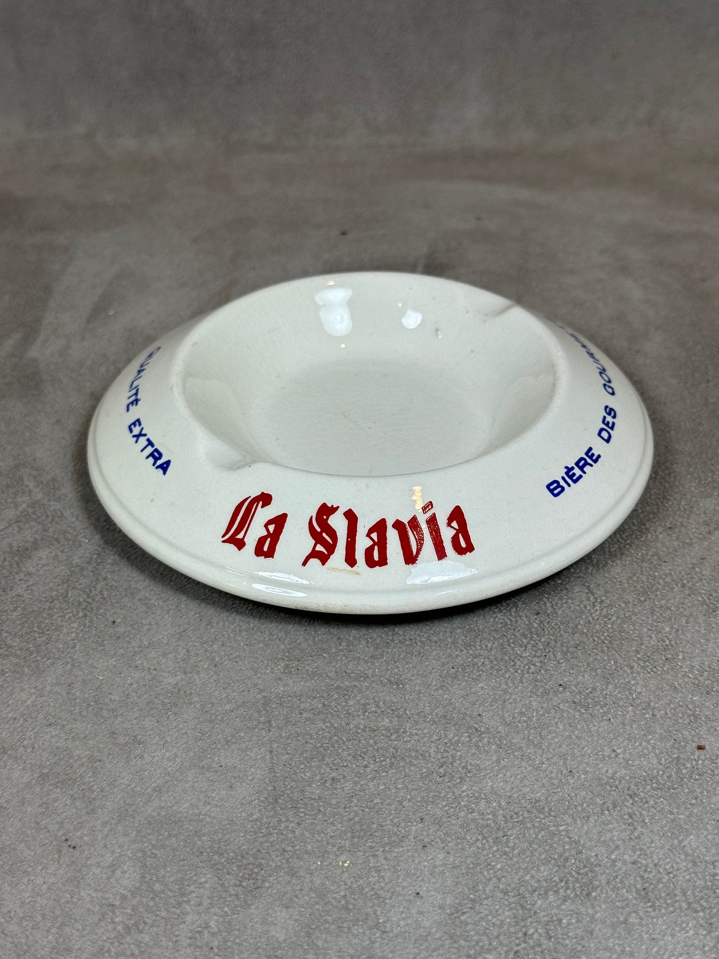 La Slavia Keramik-Aschenbecher von Moulin des Loups Vintage Made in France