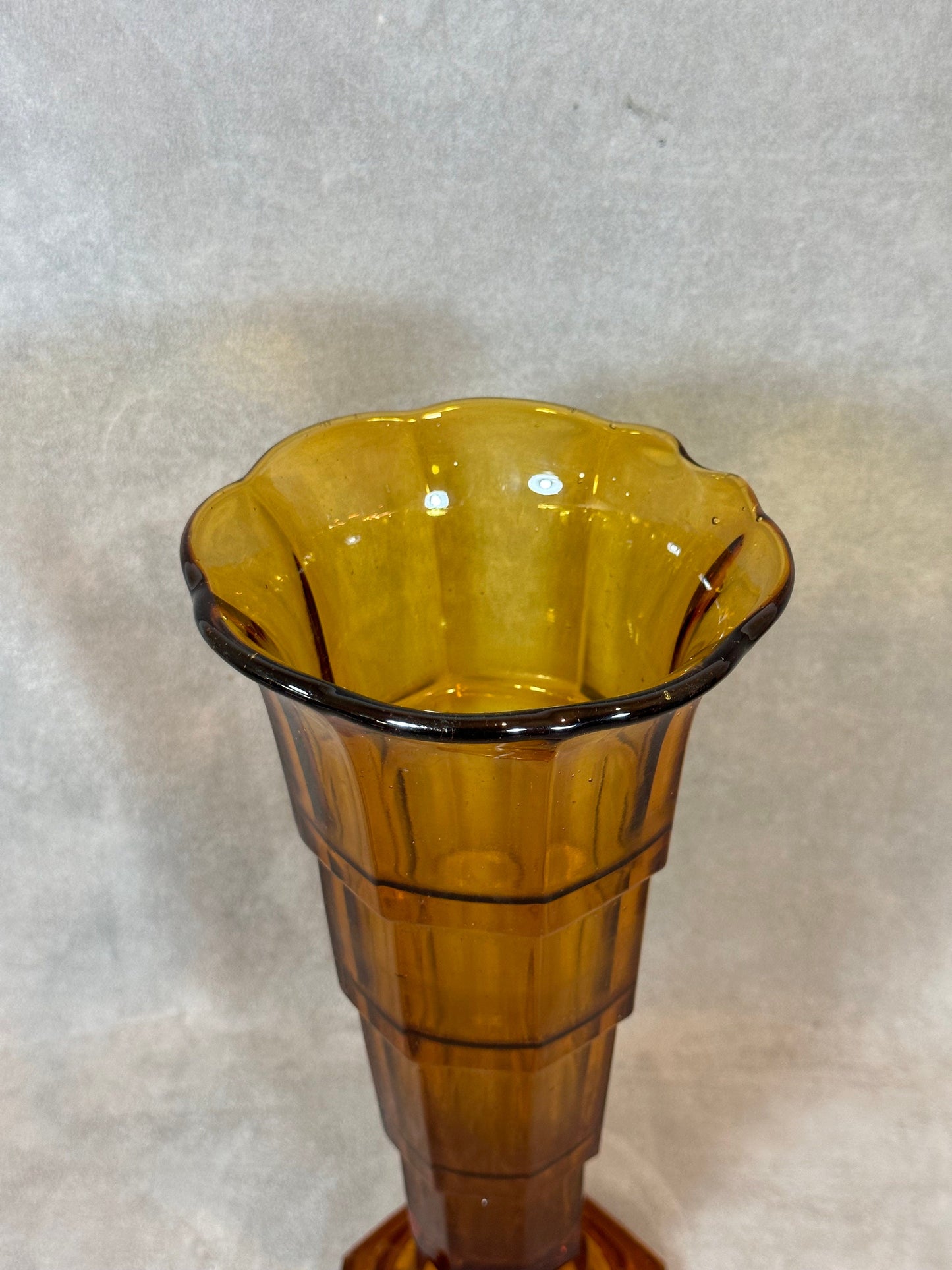 Magnificent large Art Deco vase in orange glass Made in Belgium 1950
