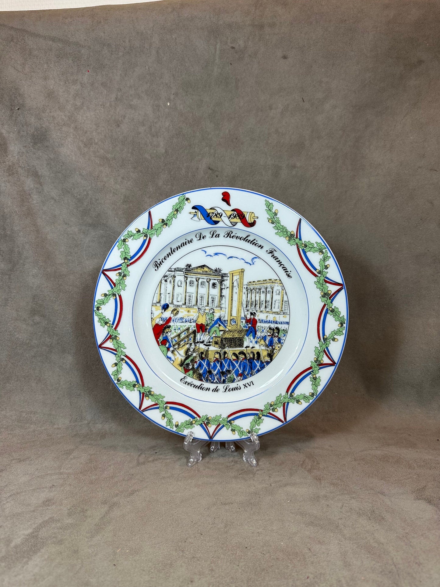 Assiette en Céramique du Bicentenaire de la Révolution Française Exécution de Louis XVI par Apilco, Made in France, Vintage 1980