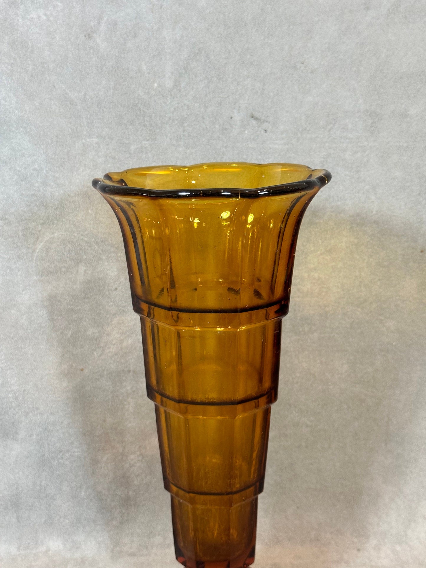 Magnificent large Art Deco vase in orange glass Made in Belgium 1950