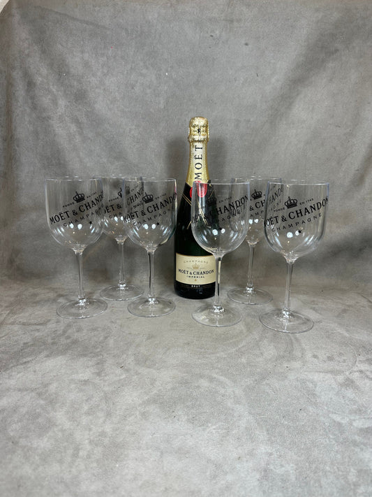 SELTENES Set mit 6 Champagnerflöten von Moet et Chandon aus Vintage-Plexiglas. Hergestellt in Frankreich