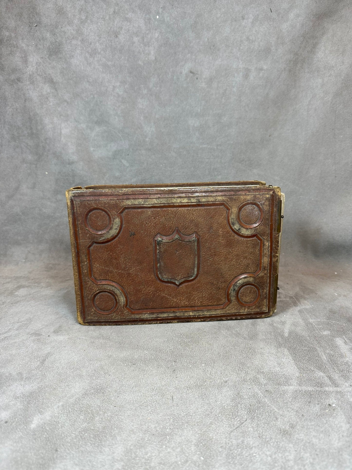 RARE Magnificent photo album in brown leather and metal Made in France 1890s