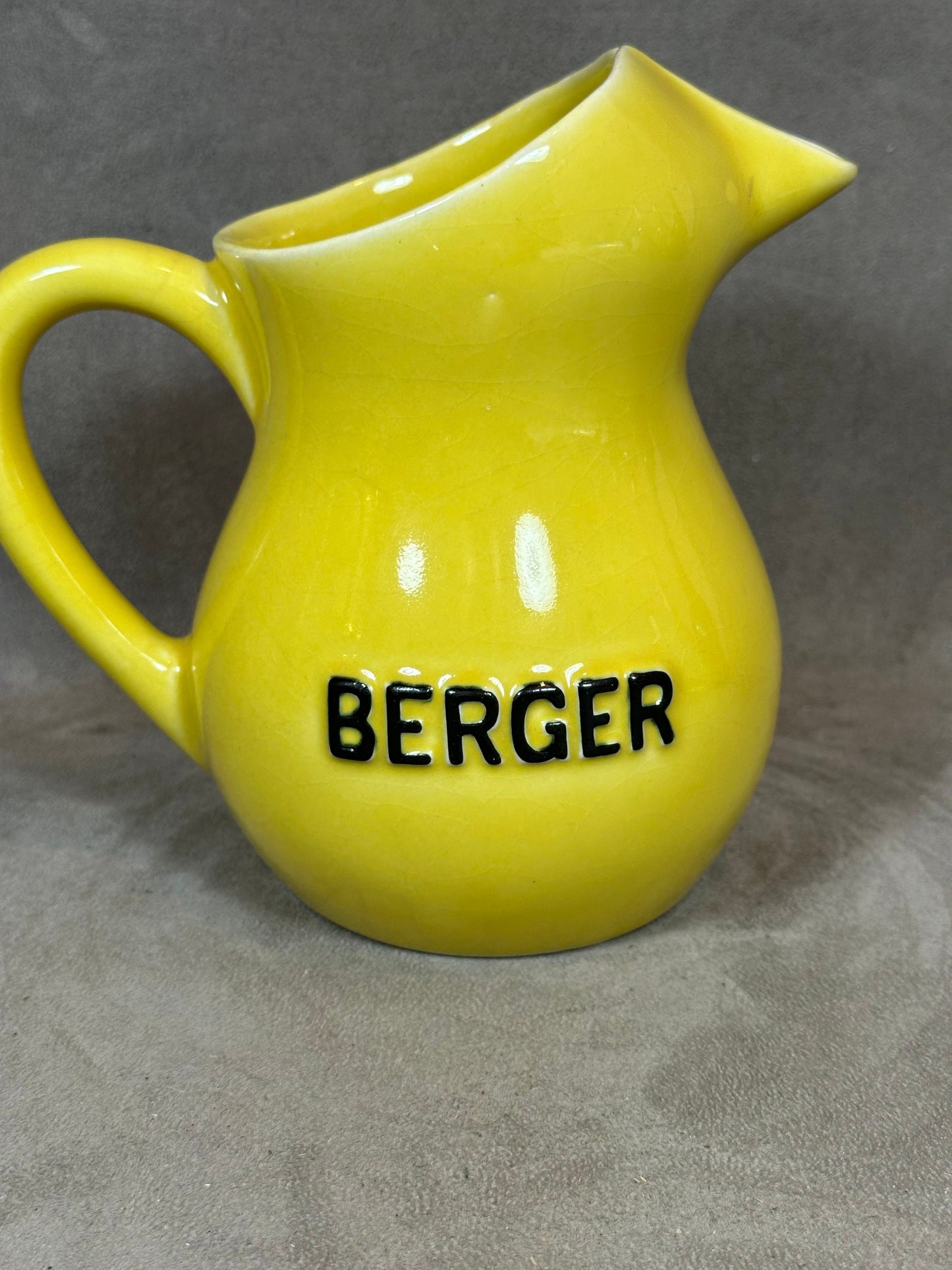 Berger water jug ​​in yellow ceramic Made in France vintage Year 1970