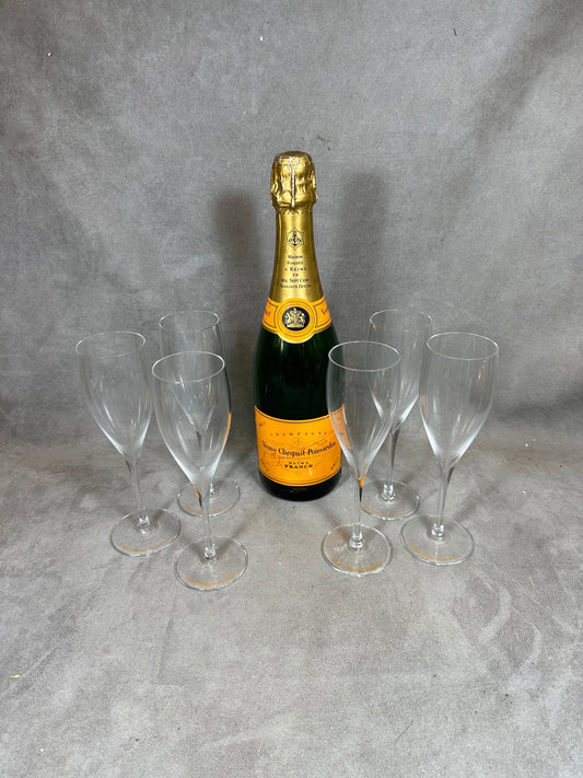 SELTENE 6 Veuve Clicquot Flöten. Das authentische Vintage-mundgeblasene Glas, hergestellt in Frankreich