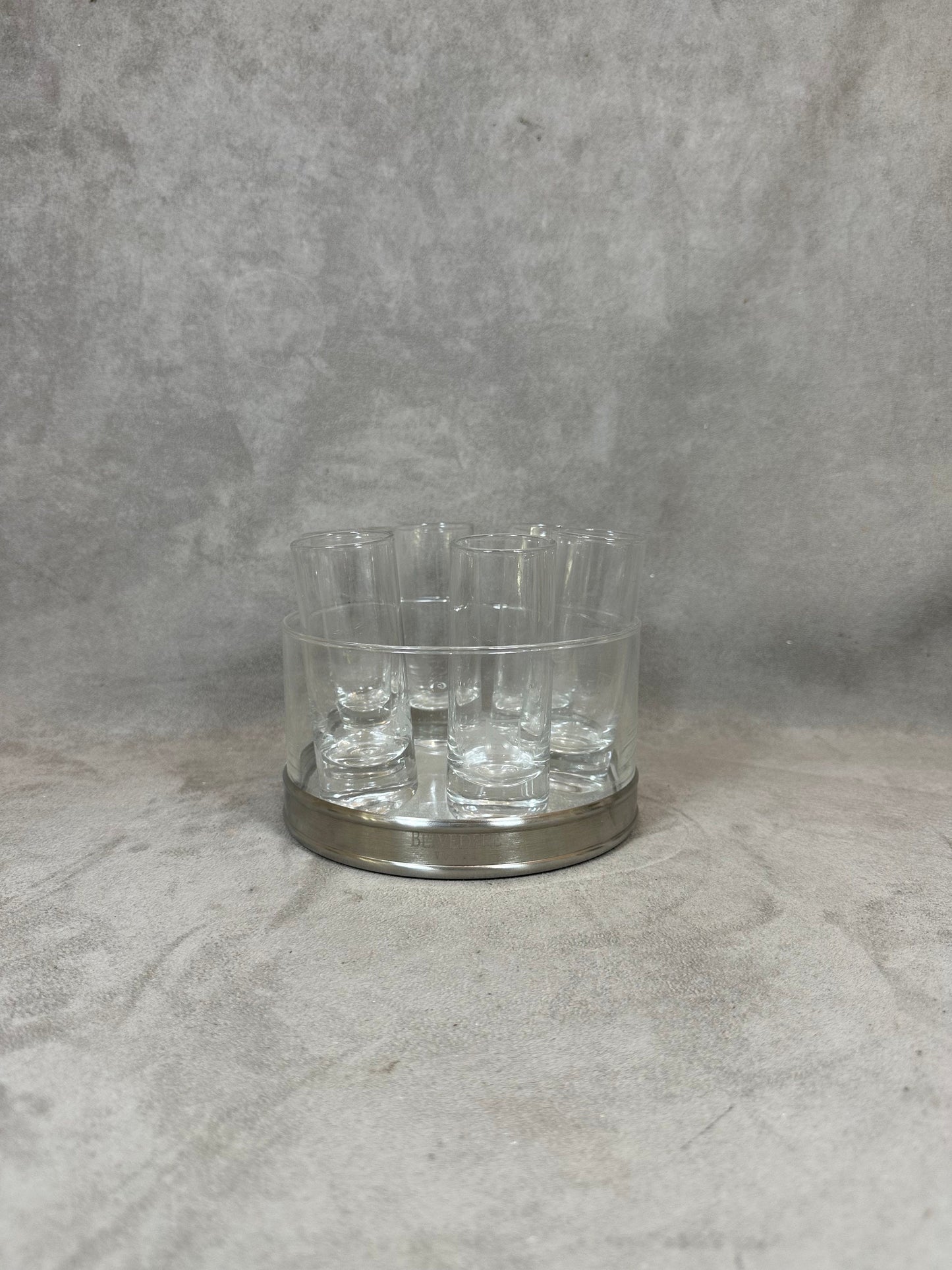 SELTENES Belvedere French Vodka Set aus Glas und Stahl