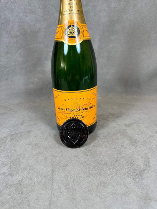 SELTENER Vintage Veuve Clicquot Magnet 1990er Jahre Veuve Clicquot Ponsardin