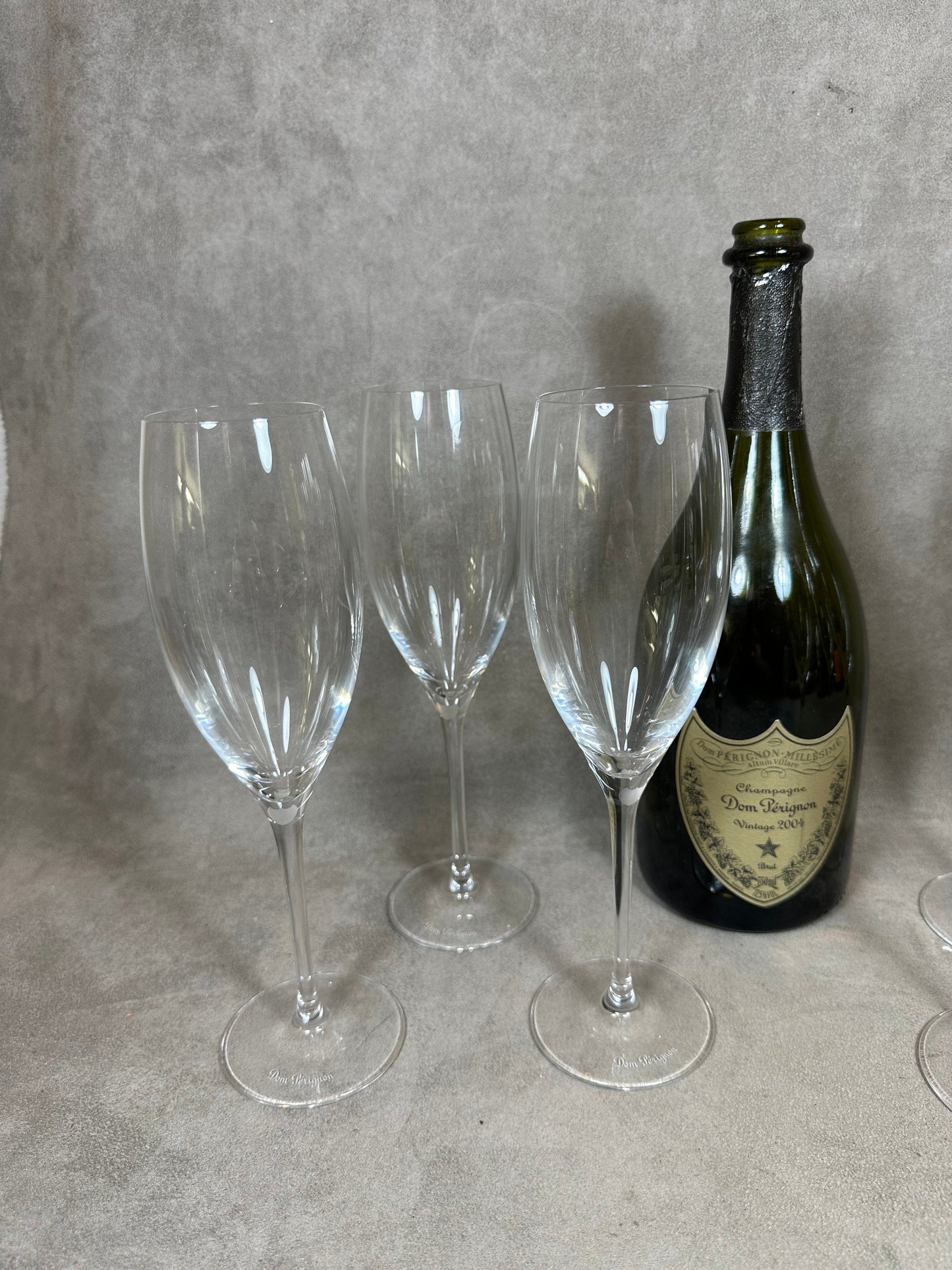 SEHR SELTEN: 6 prächtige Vintage-Champagnerflöten aus Dom Perignon-Kristall