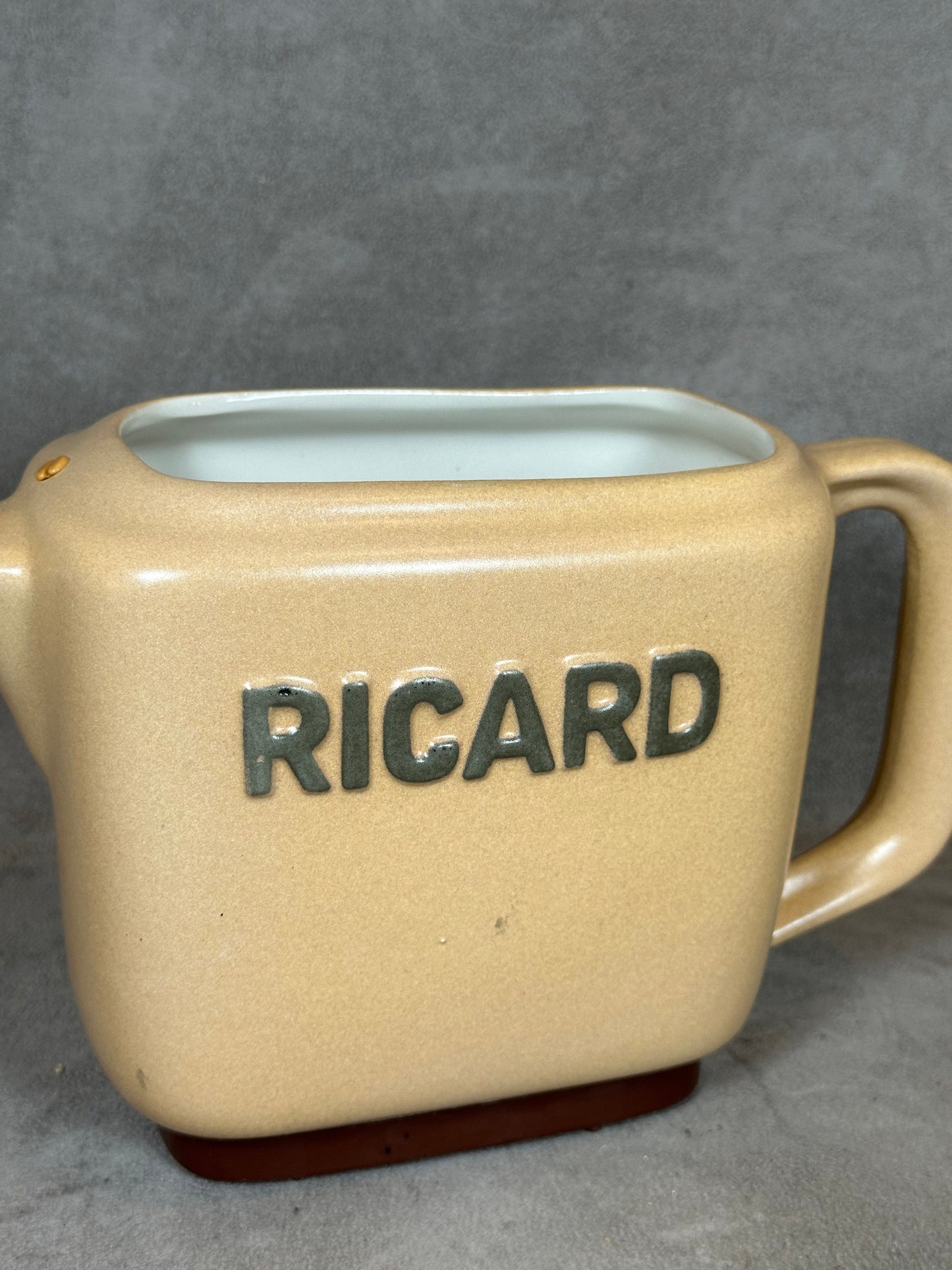 Pichet Ricard en céramique marron Made in France Années 1970