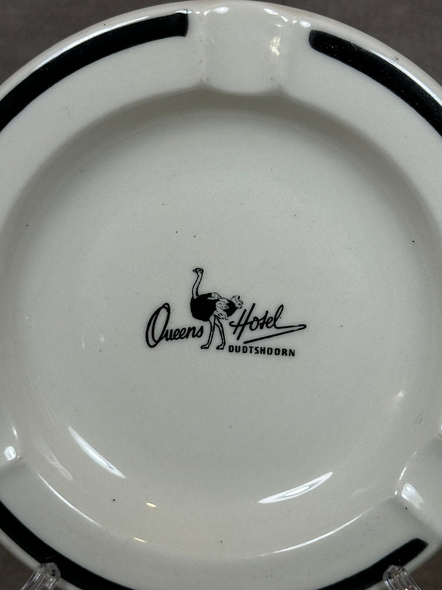 Cendrier Publicitaire en Porcelaine, Queens Hotel Oudtshoorn, par Continental China, Made in South Africa, Vintage 1980