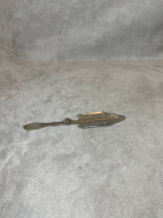 Ancienne cuillère à absinthe en metal extra blanc vintage 1900 Made in France