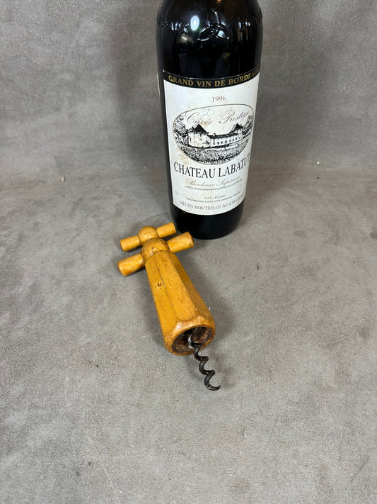 Tire-bouchon en bois  vintage Made in France, Wine Collectors, French Wine
