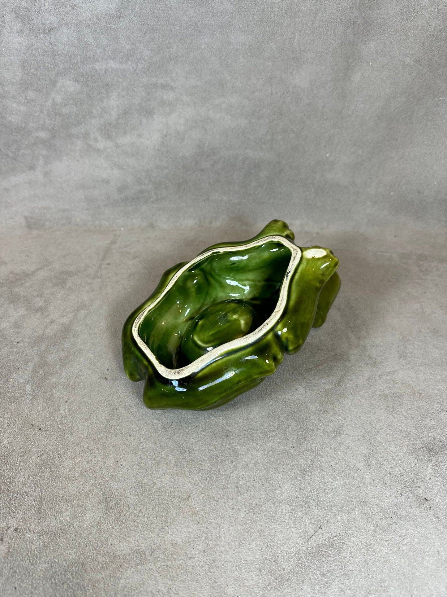 RARE L'Heritier Guyot ashtray in the shape of a frog in vintage green ceramic Made in France