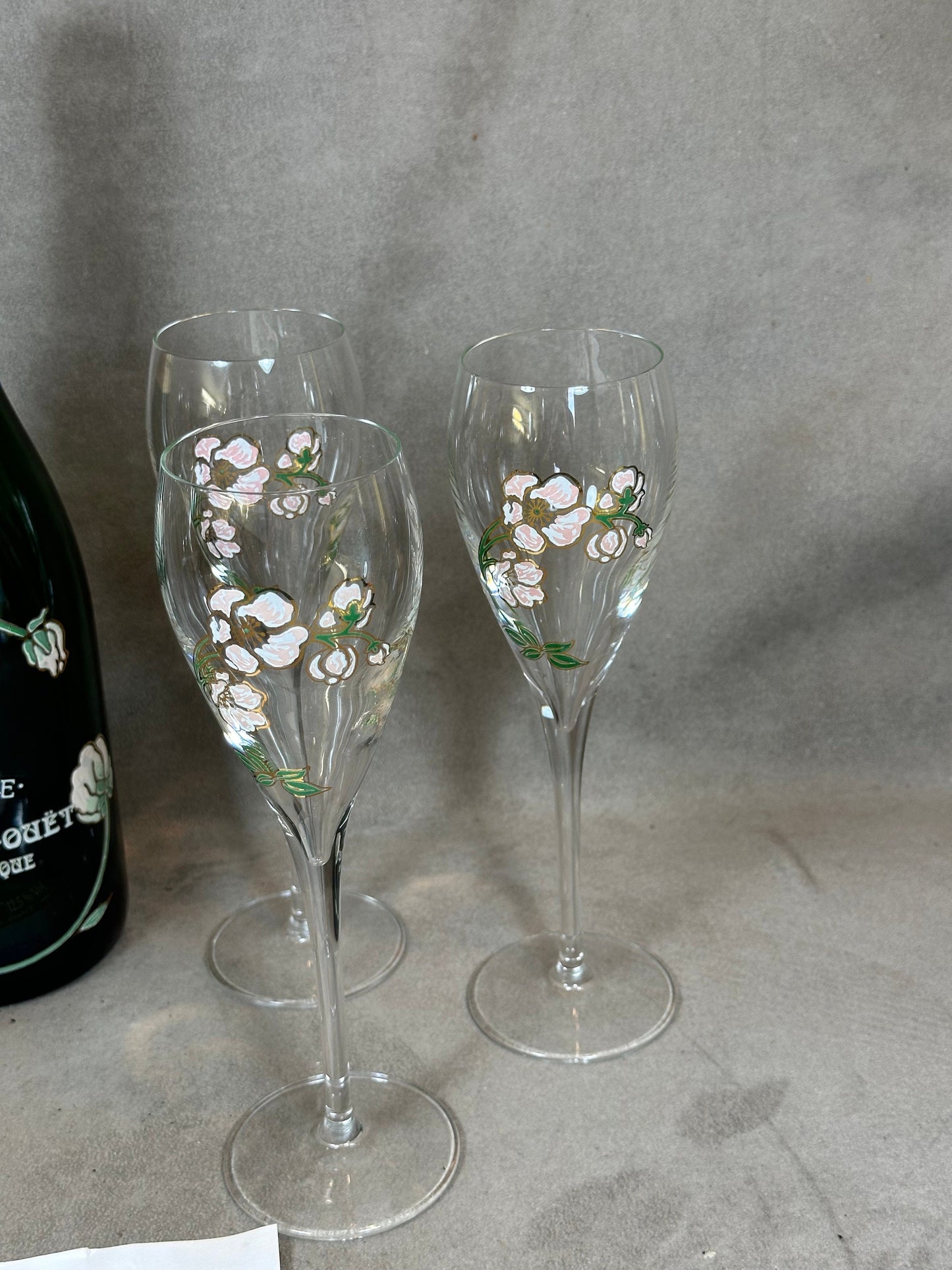 SELTENES Lot von 6 Perrier-Jouet Belle Epoque Glasflöten handbemalt mit Anemonen-Dekor von Emile Gallé Perrier-Jouët 1970er Jahre