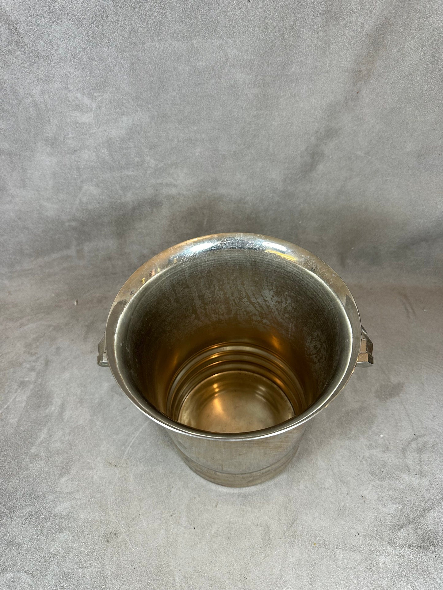 Magnifique seau à champagne en métal argenté Argit gravé Reims Made in France Années 1970