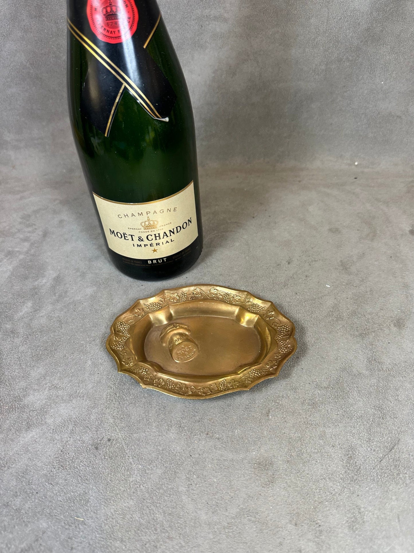 SELTENER Vintage-Aschenbecher aus Messing für Moet&amp;Chandon Champagner, 1950er Jahre, Made in France