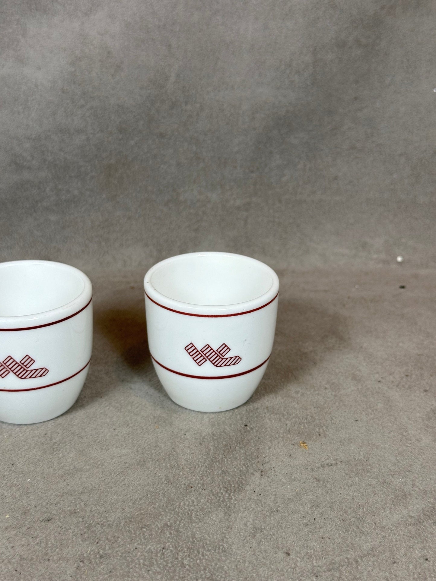 Lot de 2 tasses à café en porcelaine Les Wagons Lits par Dudson Made in England Vintage 1970