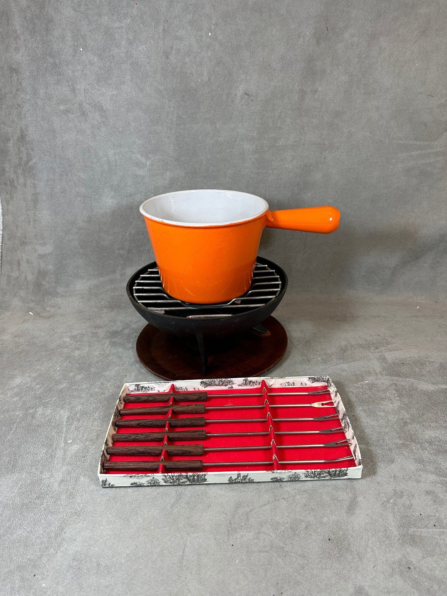 Vintage enameled cast iron fondue set with 6 forks Le Creuset Made in France