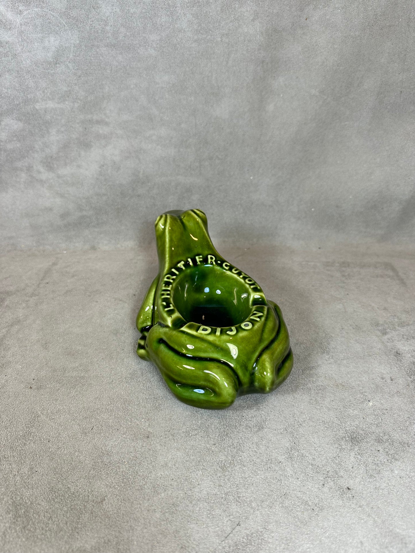 RARE L'Heritier Guyot ashtray in the shape of a frog in vintage green ceramic Made in France