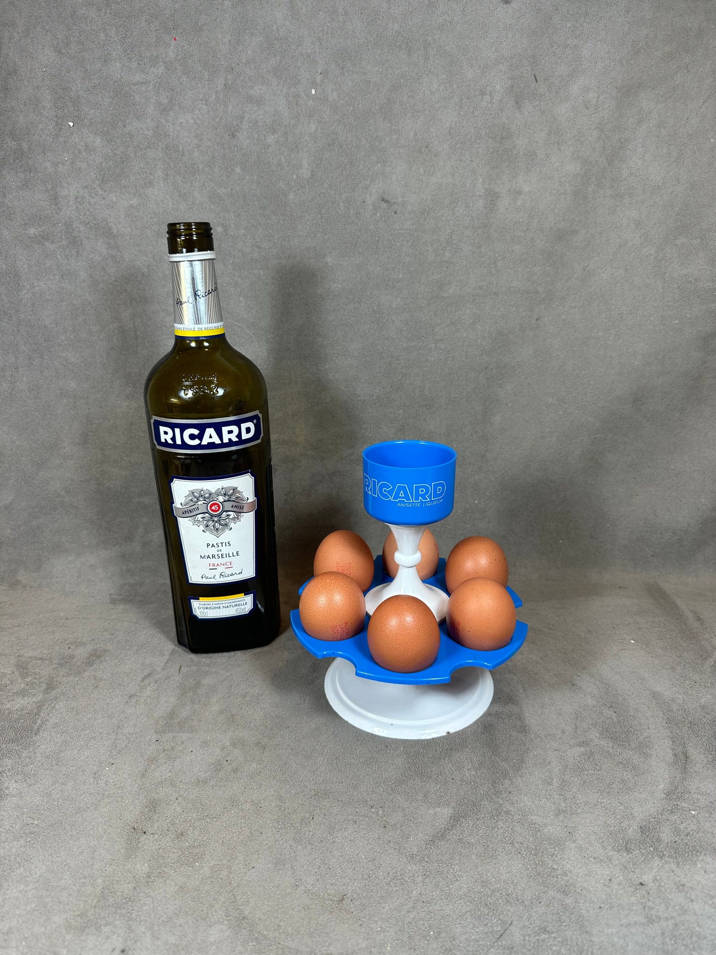 RARE Présentoir RICARD Publicitaire à œufs en Plastique, Ricard Anisette Liqueur, Made in France, Vintage 1980
