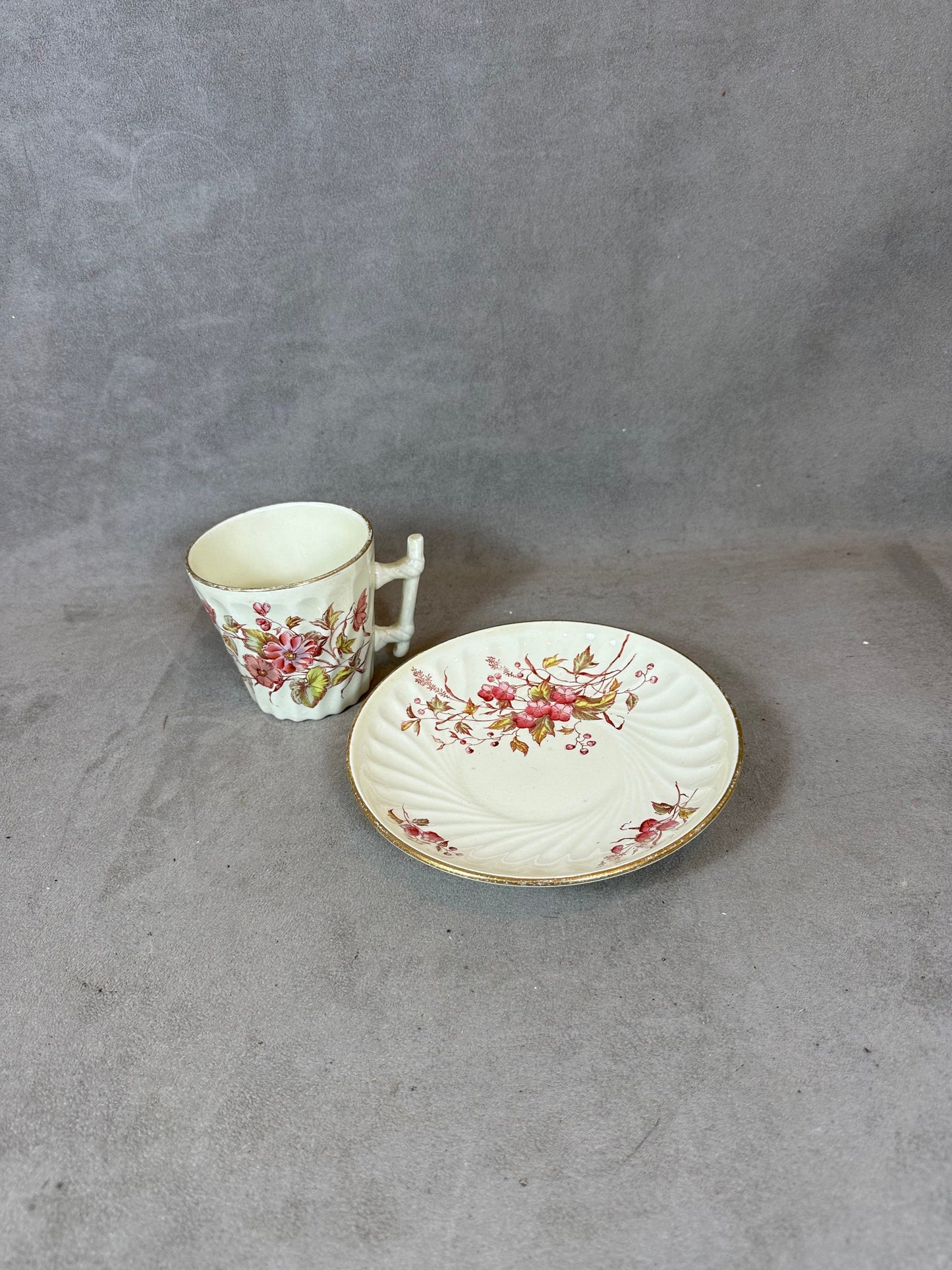 Pretty ceramic coffee mug Société Céramique Maestricht Made in Holland vintage