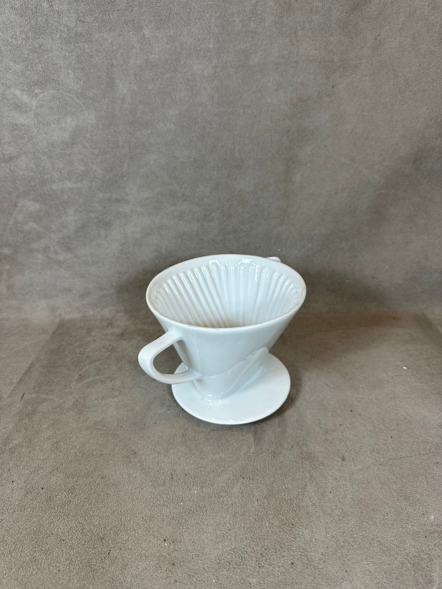Melitta white ceramic coffee filter model 402 vintage Made in France