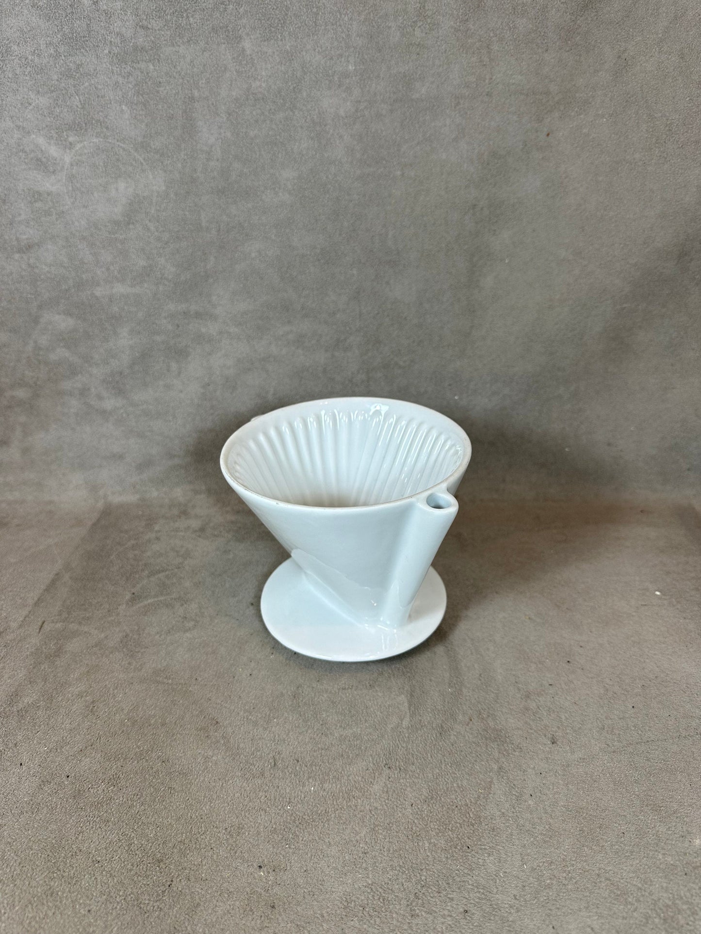 Melitta white ceramic coffee filter model 402 vintage Made in France