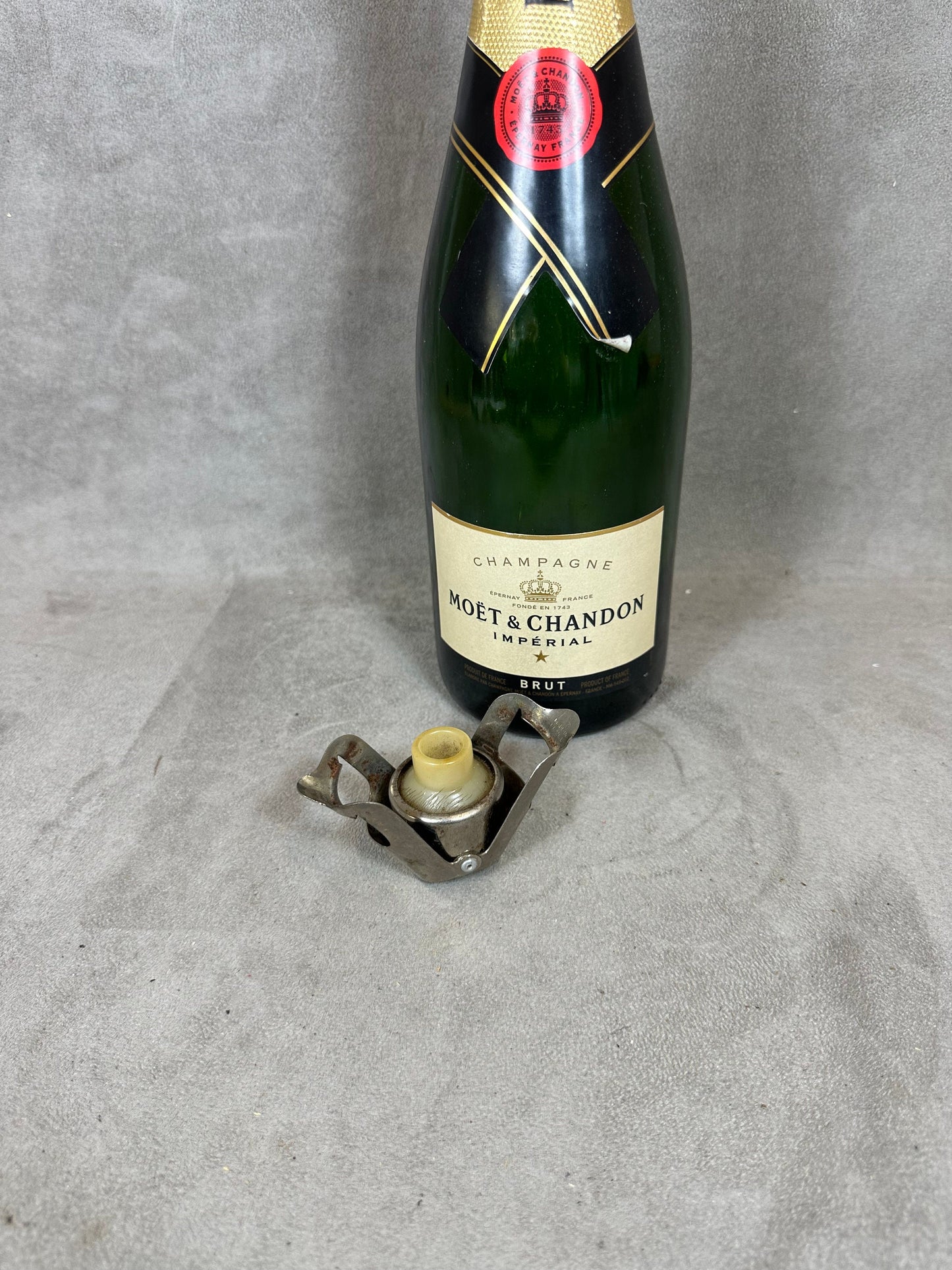 Bouchons stoppeur champagne en metal Möet & Chandon vintage